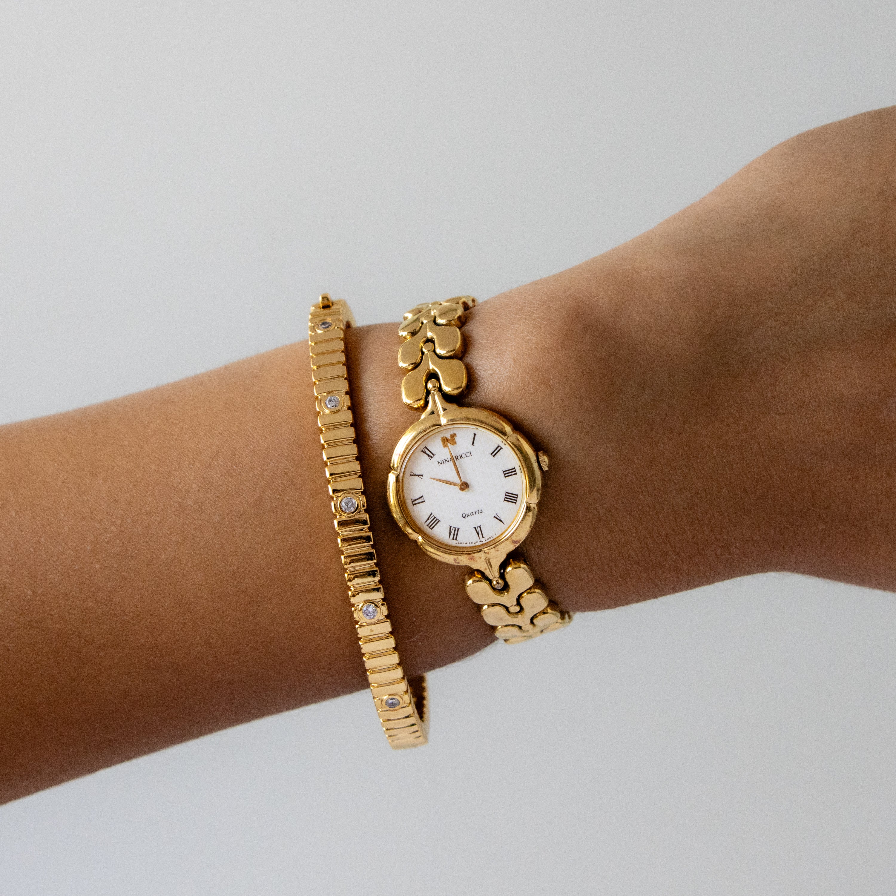 Nina Ricci- Women’s gold watch Nina Ricci Vintage Watch - Gold Plated - Etsy main image 3