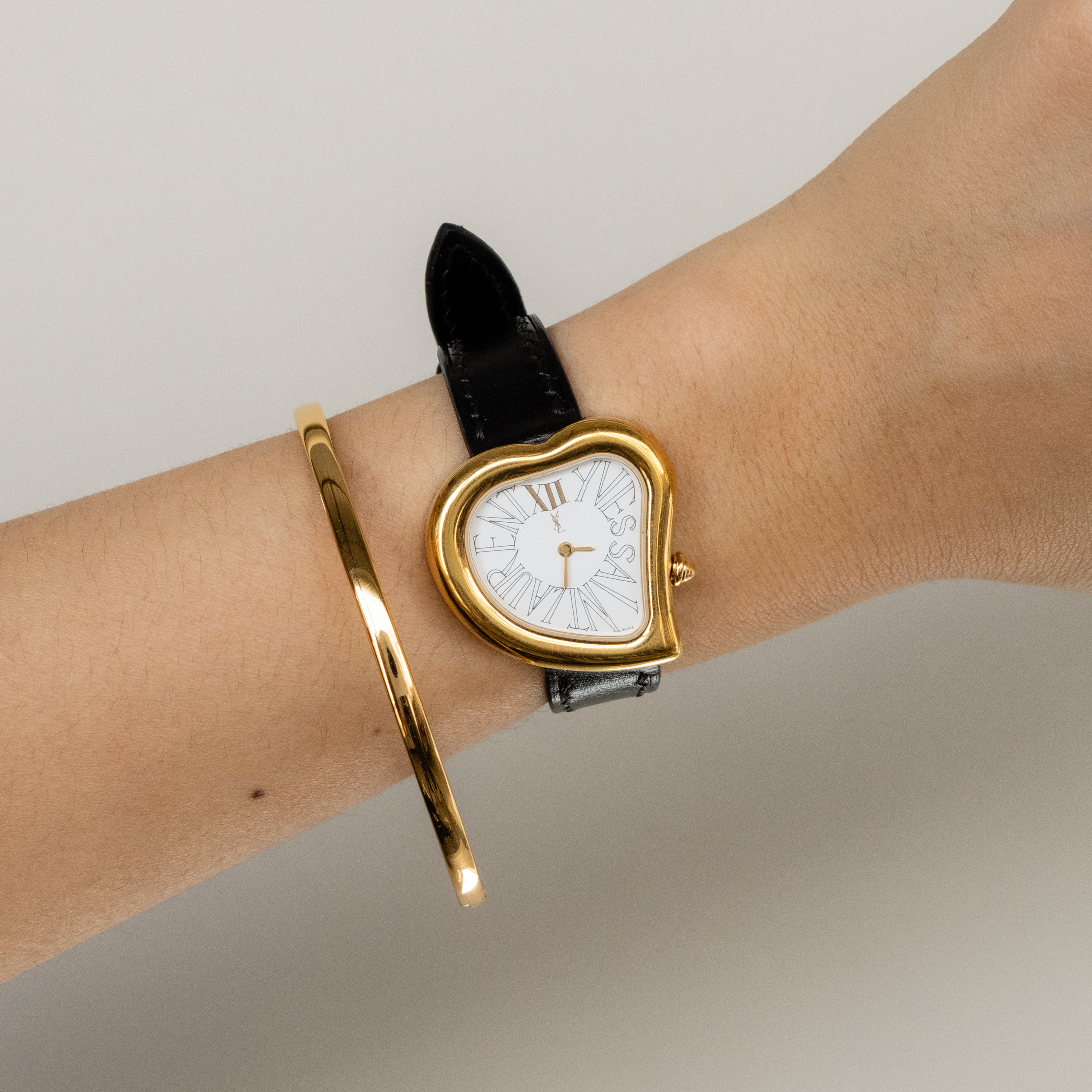 Vintage YSL Swiss Heart Gold Women display picture 3