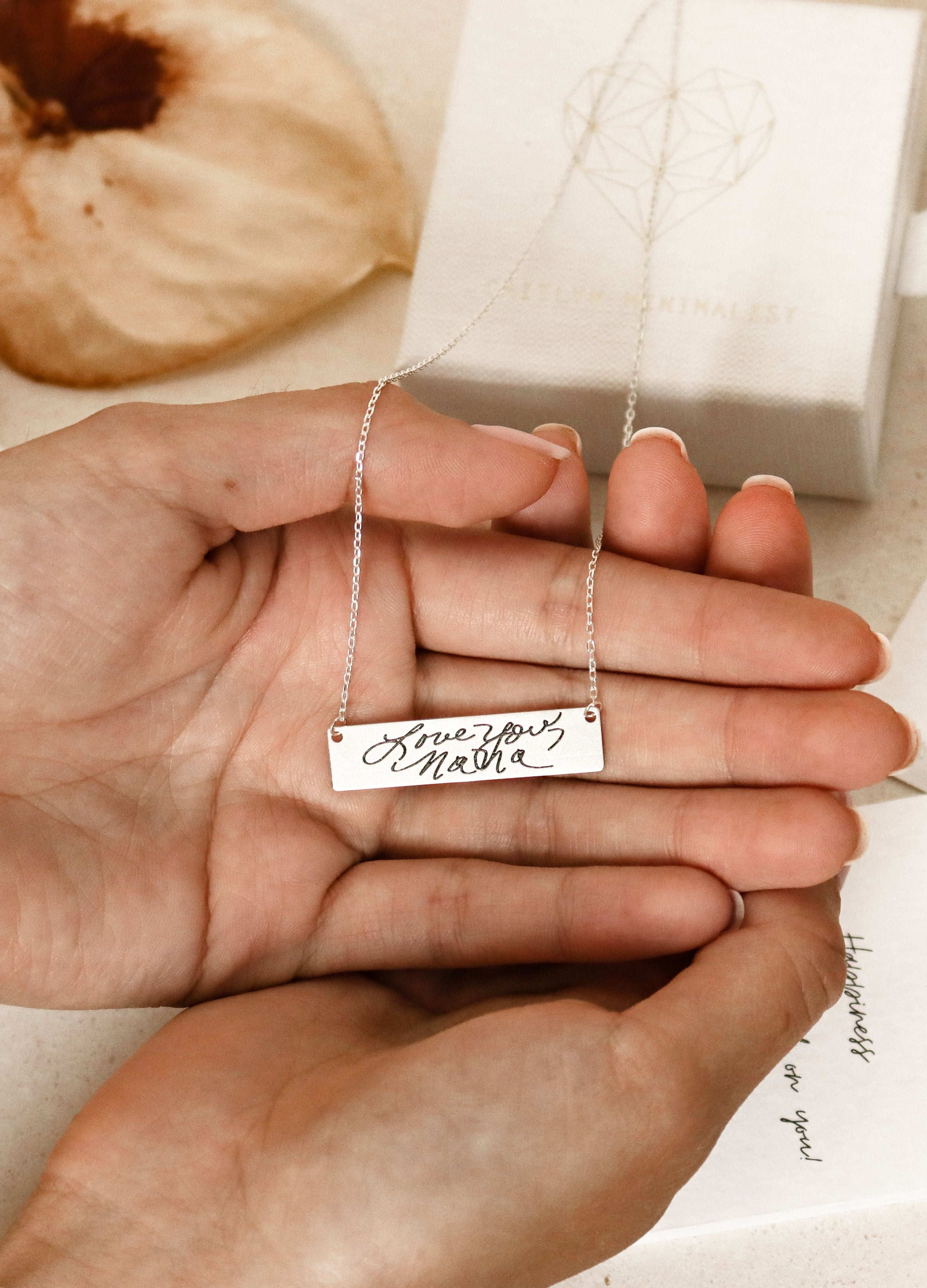 Turning Handwriting into Mementos of Love - Caitlyn Minimalist