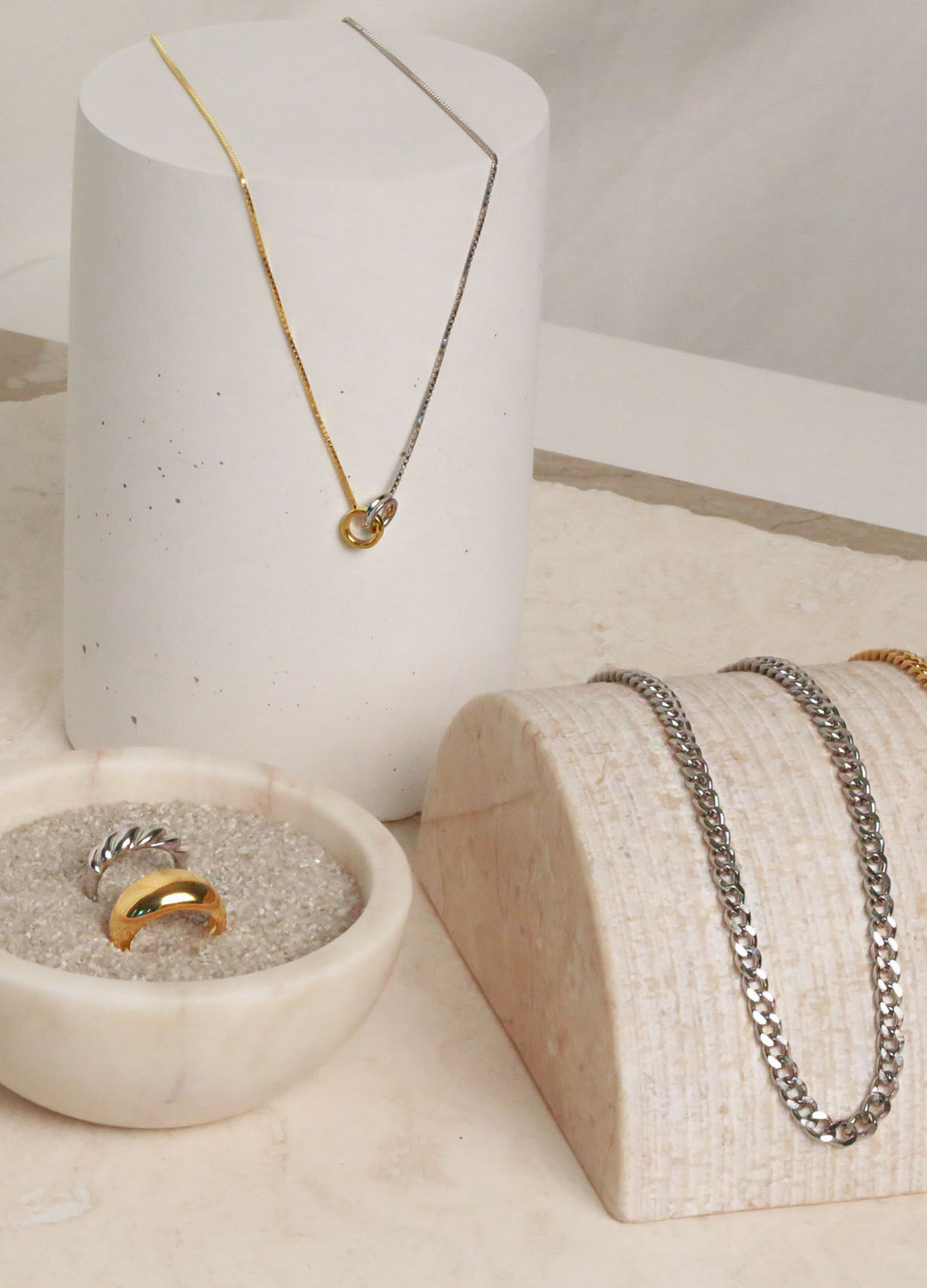 Mixing Metals in your Jewelry Rotation