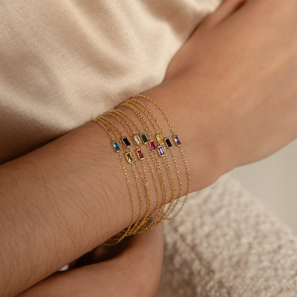 Pulsera con piedras de nacimiento de talla baguette
