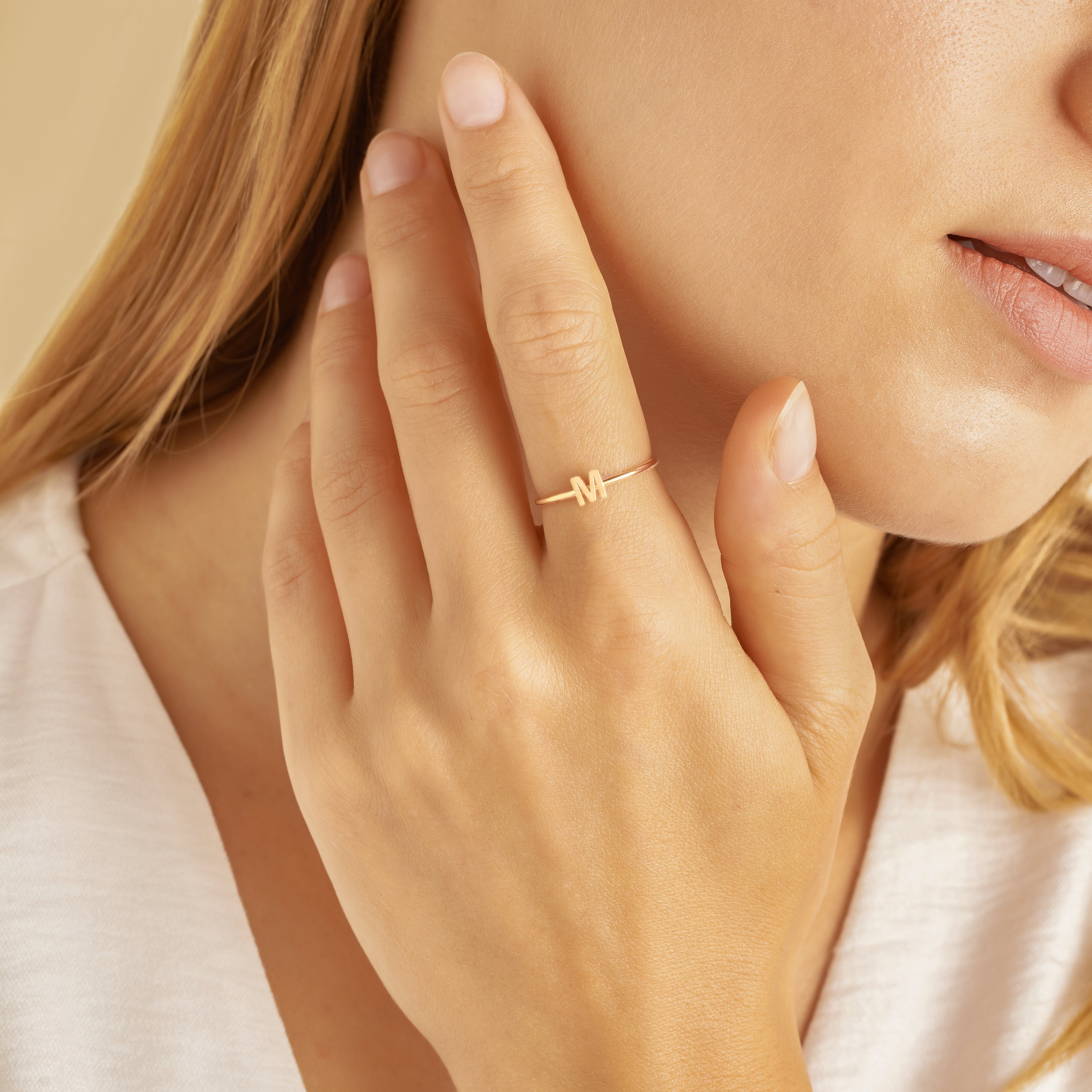 Alex Dainty Letter Ring in 18K Gold