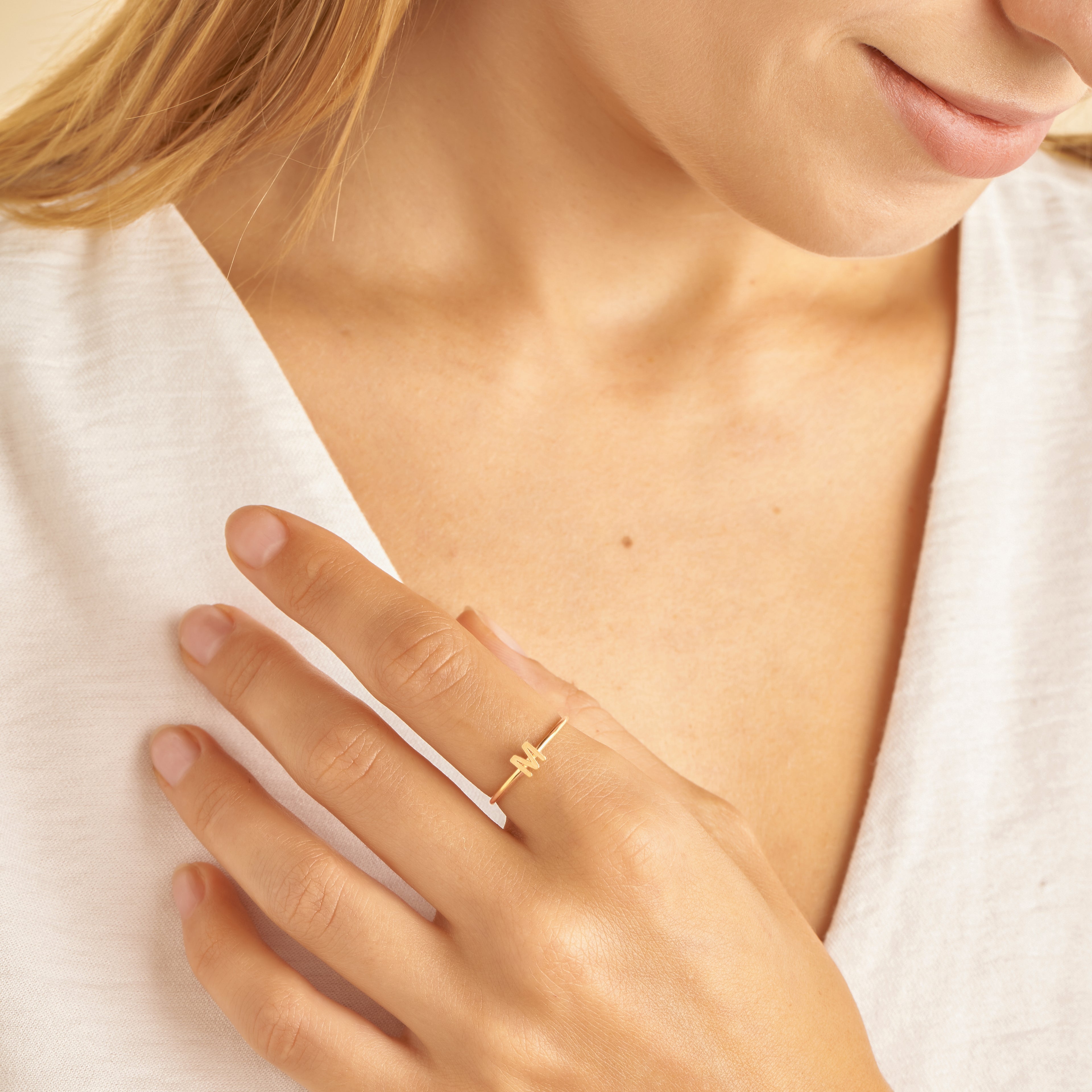 Alex Dainty Letter Ring in 18K Gold