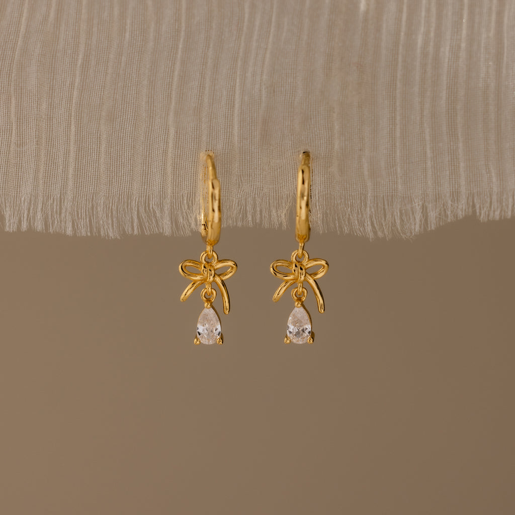 Teardrop Ribbon Charm Hoops in 18K Gold