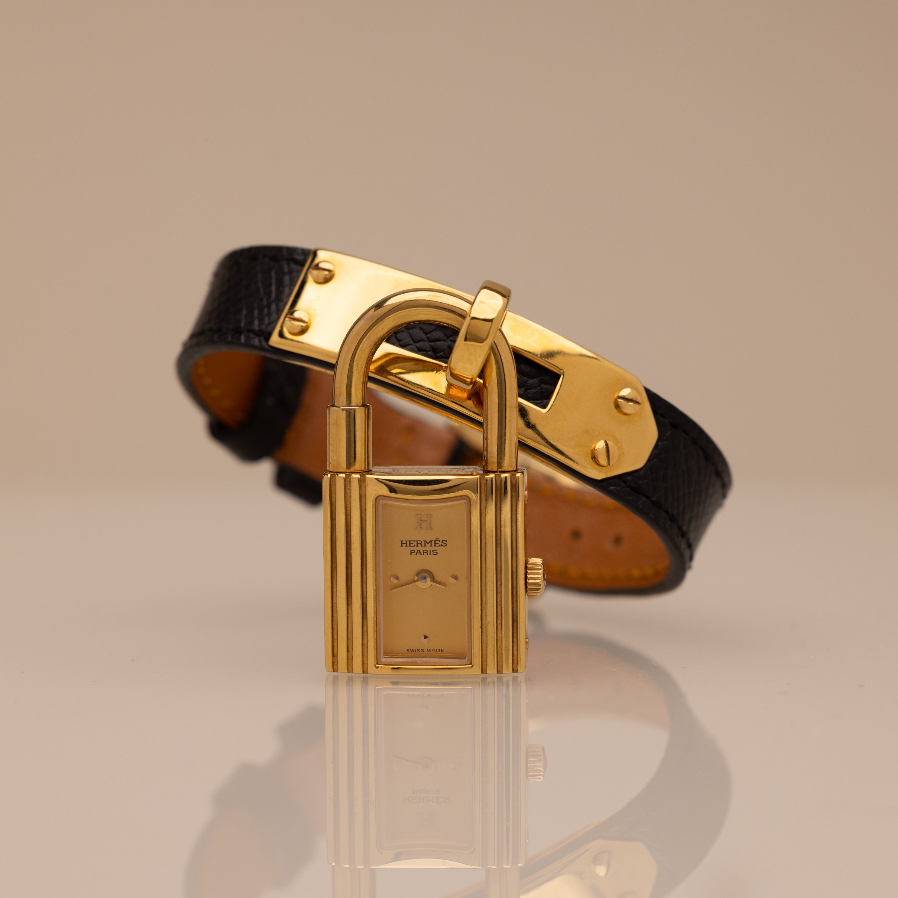 HERMES ゴールドロックデザイン腕時計　レディース 4A9A8675.jpg?v=1784588561&