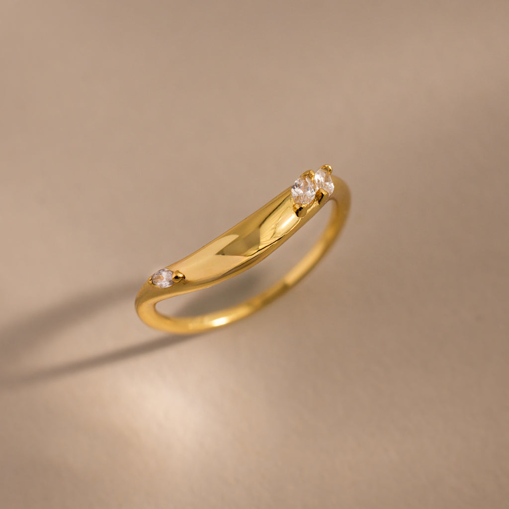 Bague courbe en diamant organique