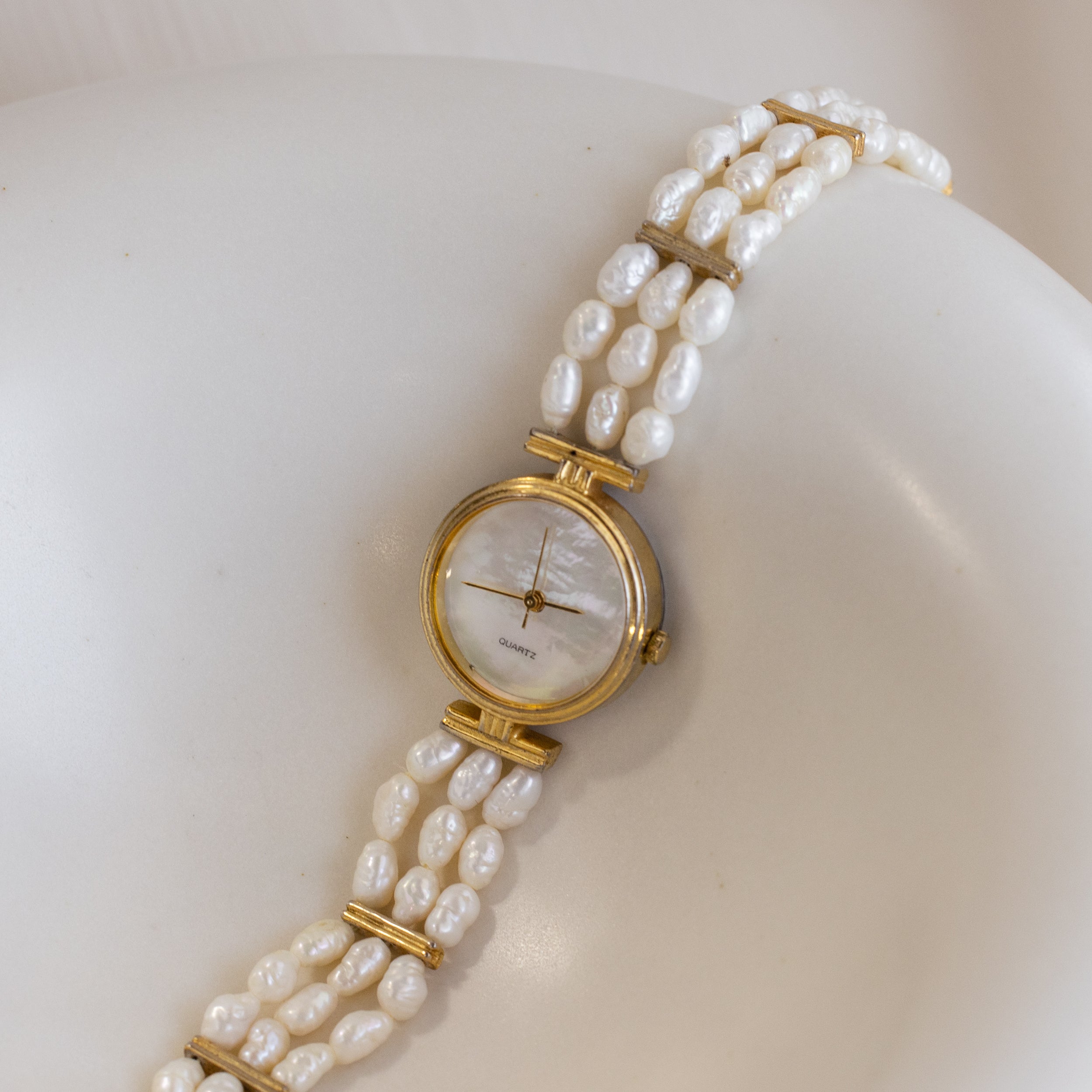 Vintage Round Pearl Gold Watch