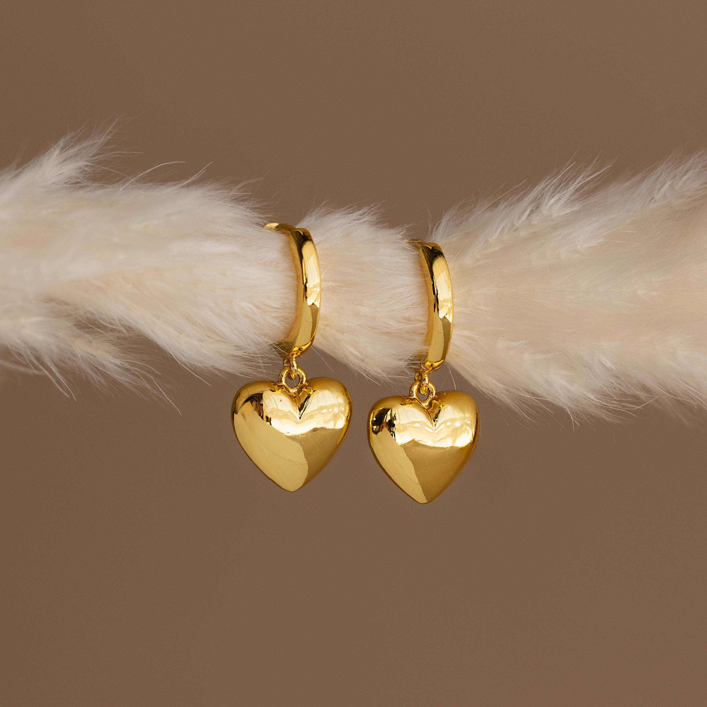 Puff Heart Charm Huggies in 18K Gold