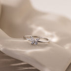 Anillo de diamantes mariposa