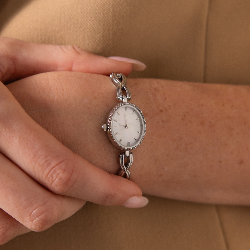 Oval Infinity Link Timepiece in Silver