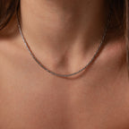 A close-up of a woman's neck wearing the Bold Link Chain Necklace in Silver.