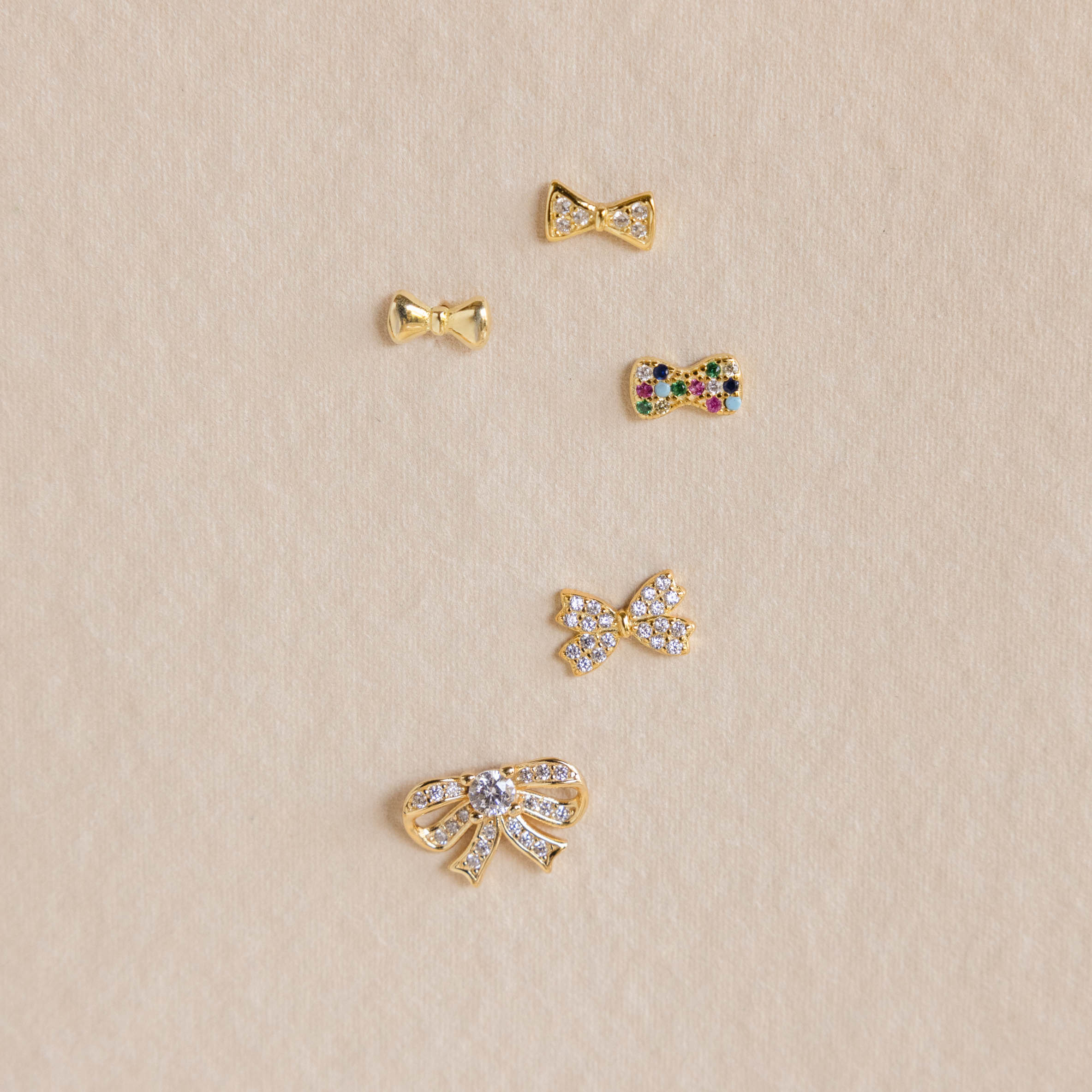 Eclectic Bow Studs Set