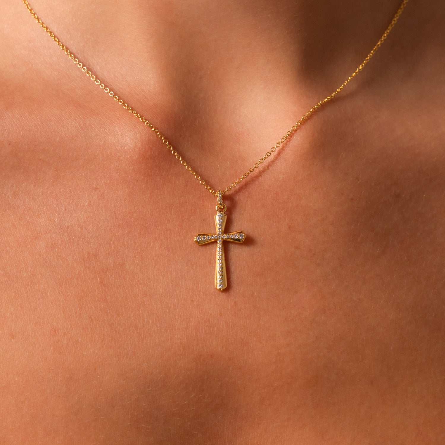 Solace Pave Cross Necklace in 18K Gold