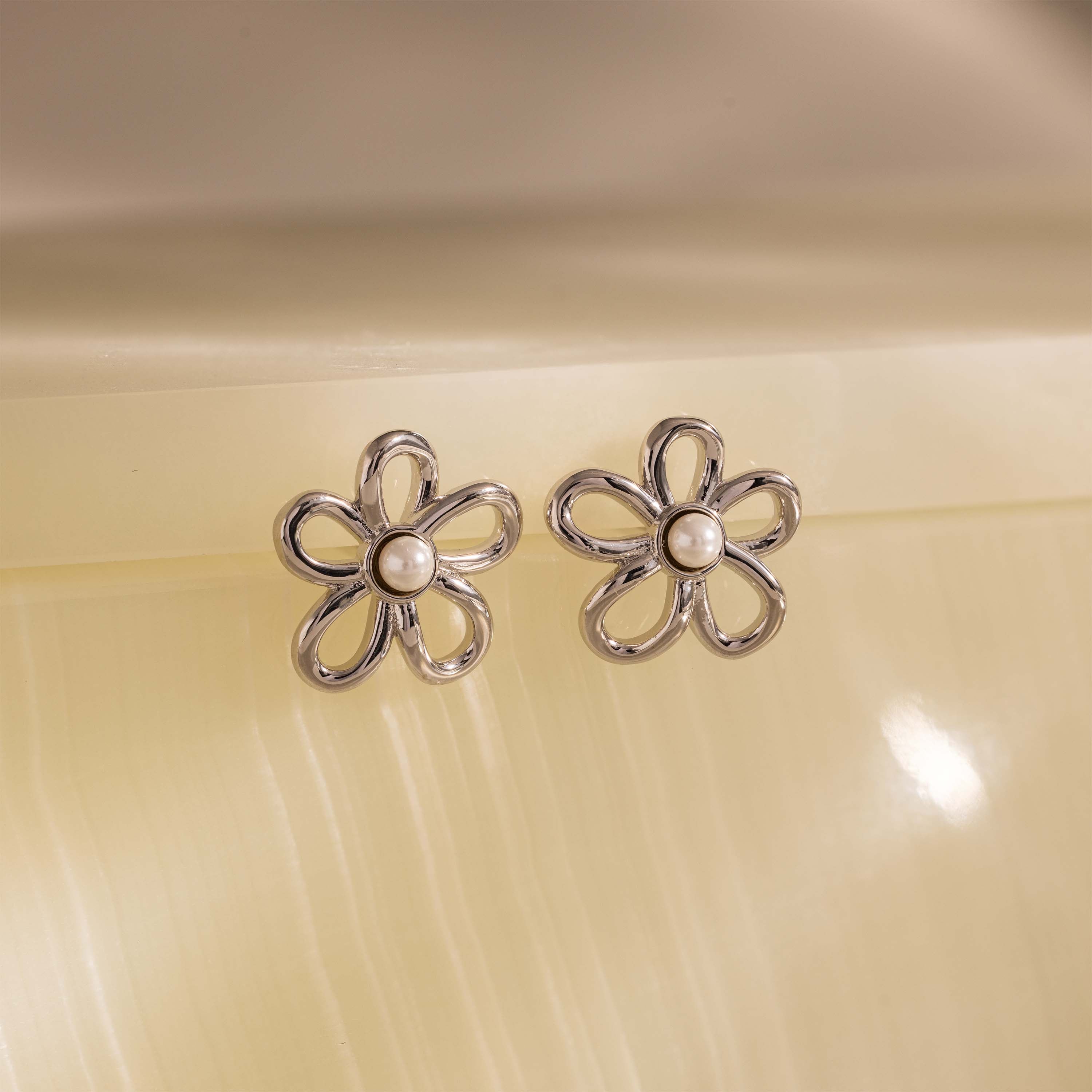 Lila Flower Pearl Studs in Silver