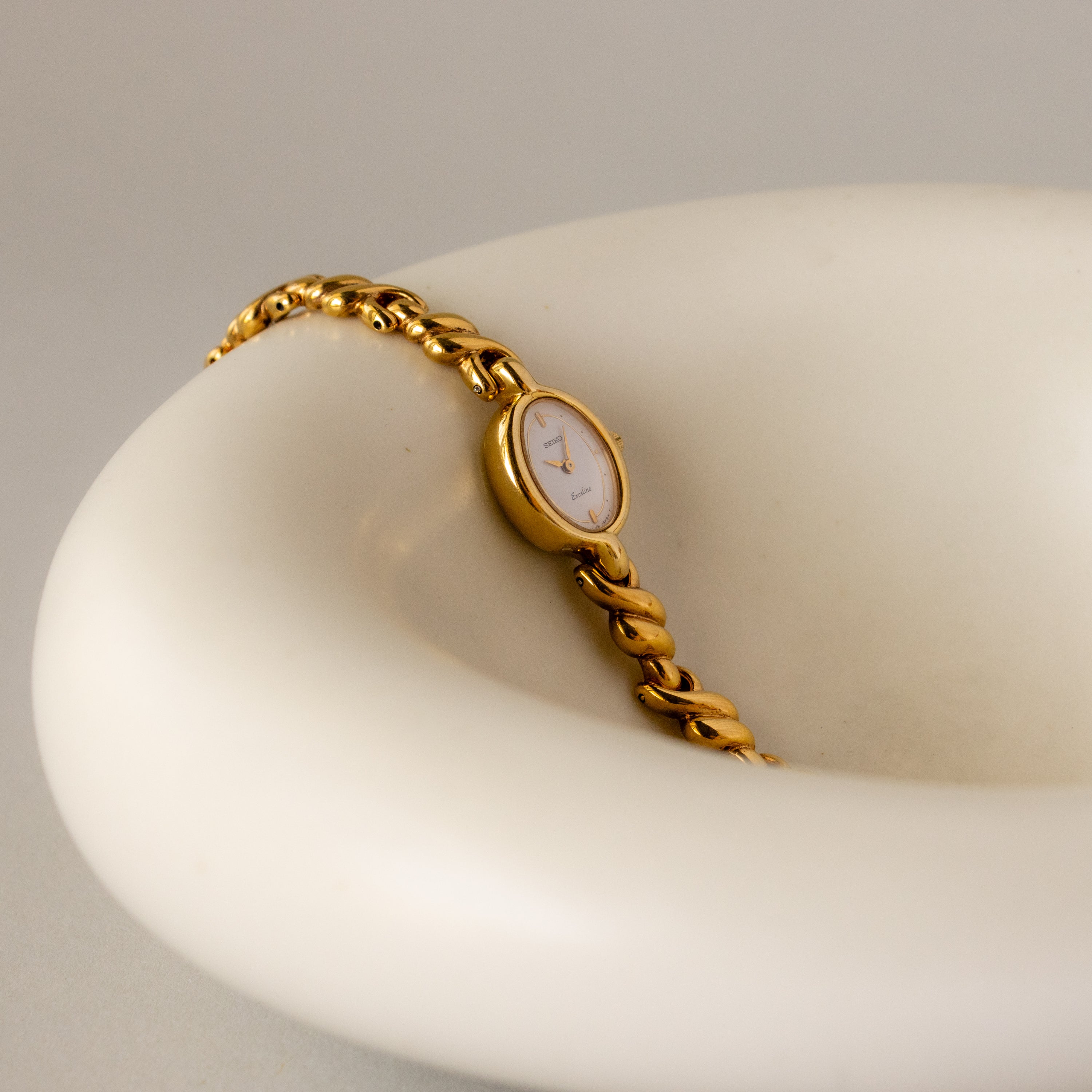 Vintage Seiko Oval Twist Gold Watch