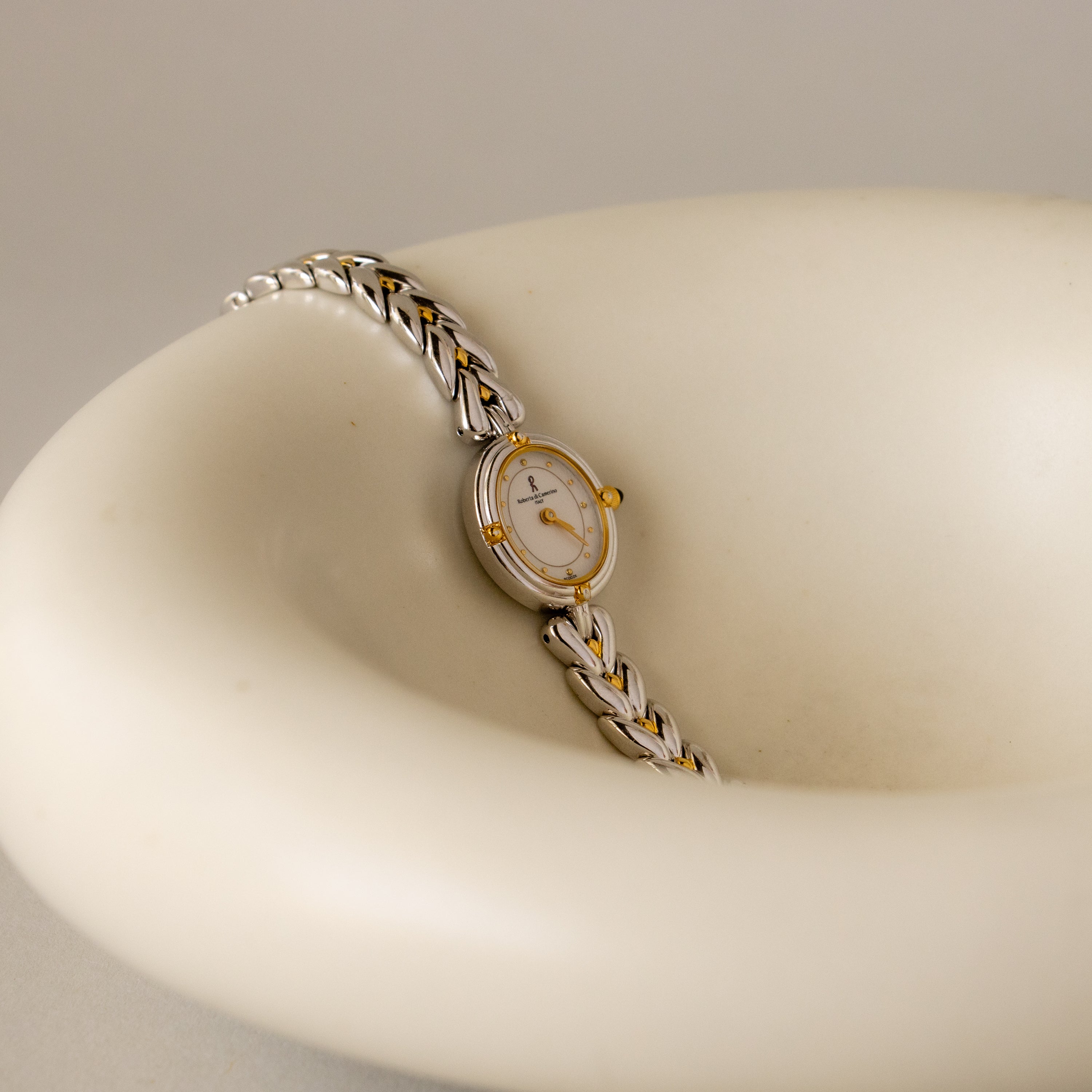 Vintage Roberta di Camerino Oval Two Tone Watch