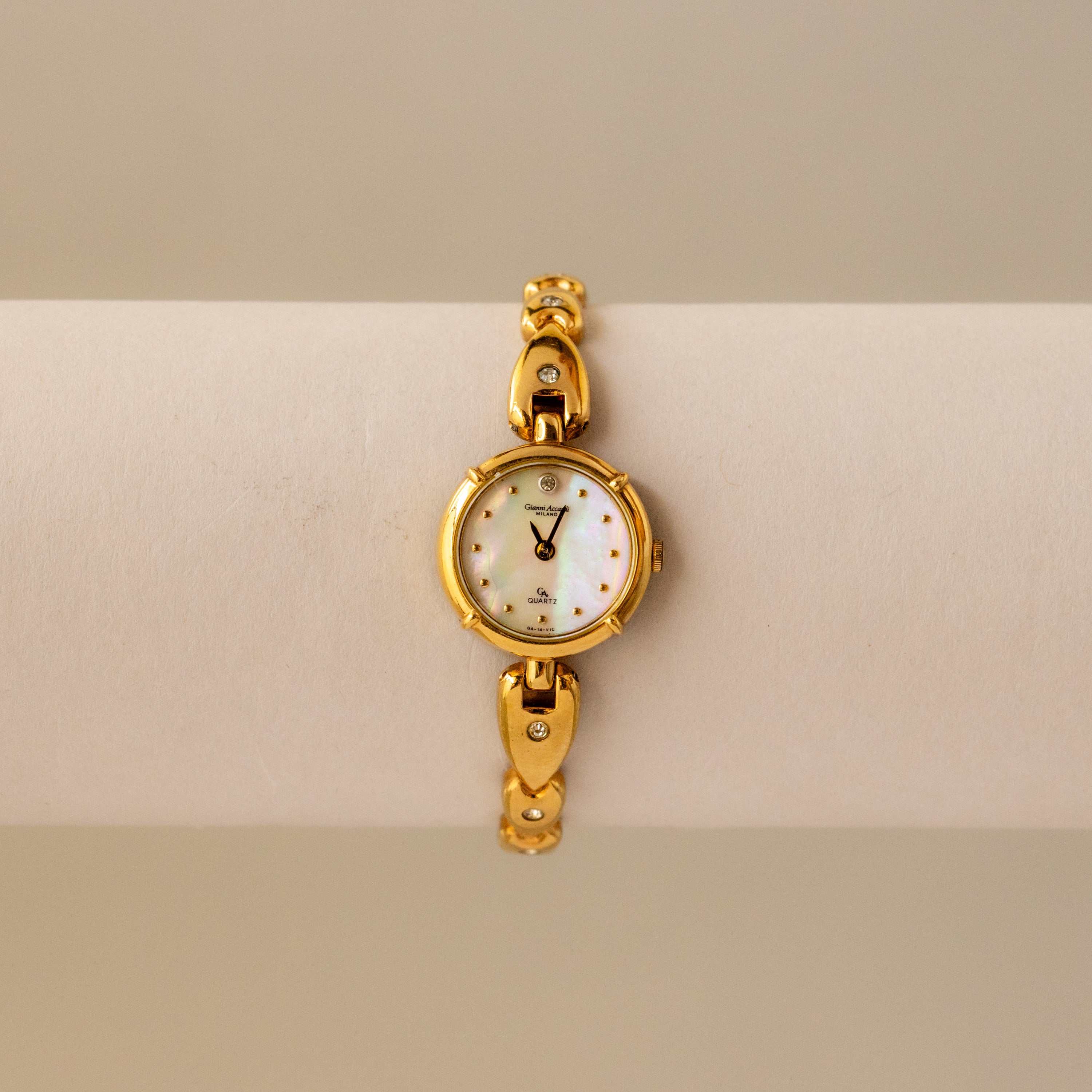 Vintage Gianni Accardi Pearl Diamond Gold Watch