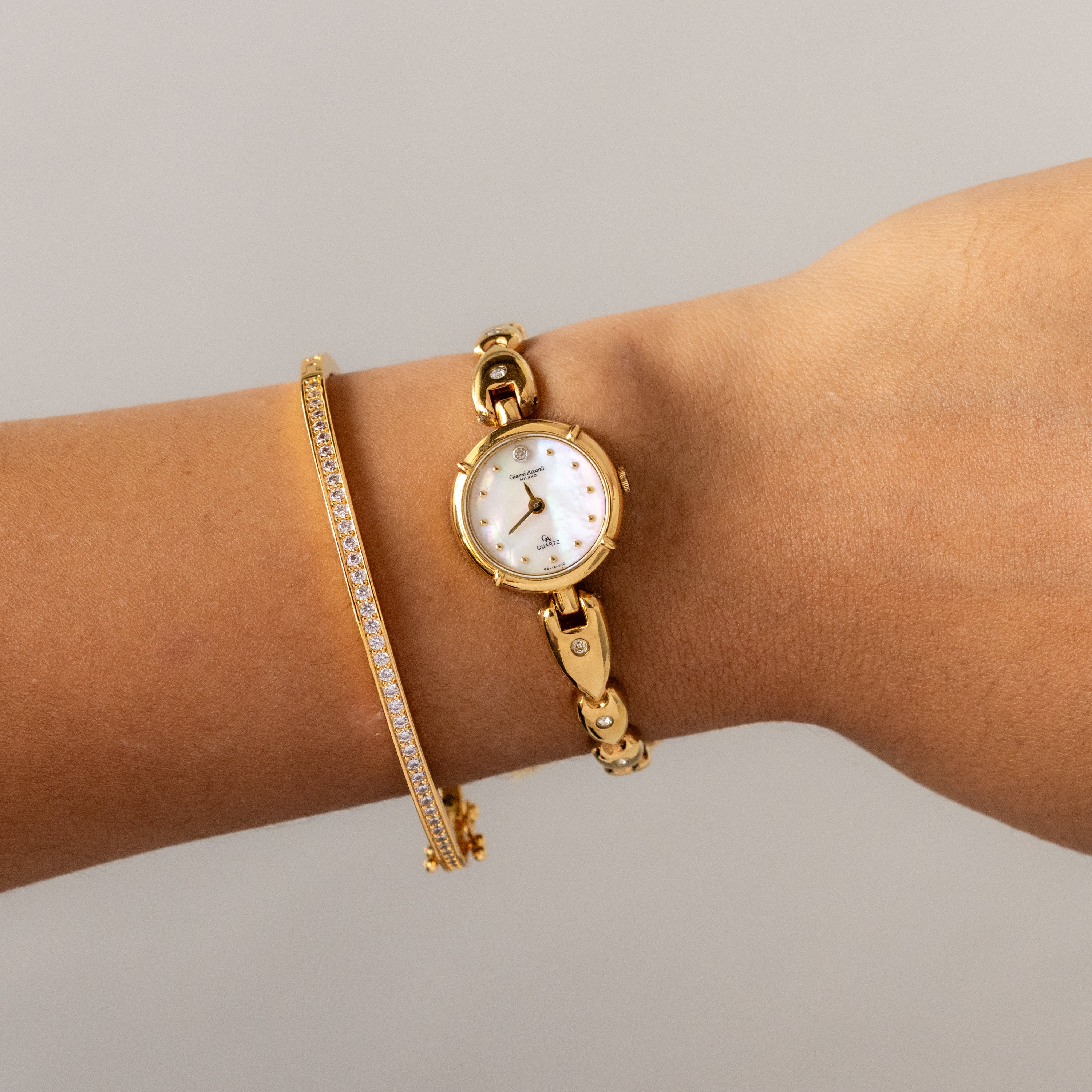 Vintage Gianni Accardi Pearl Diamond Gold Watch