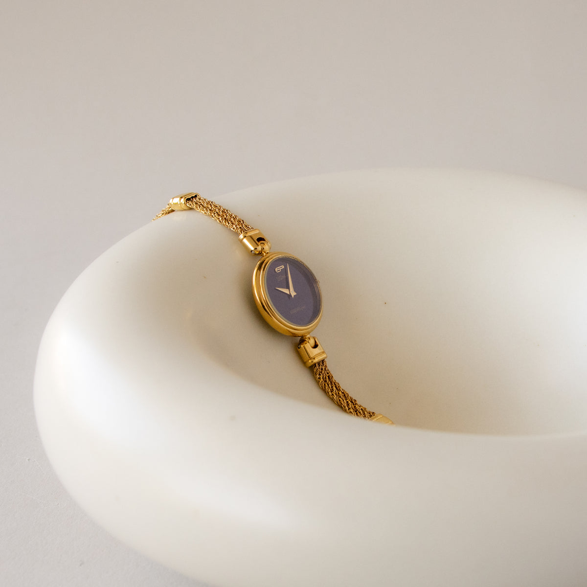 Rare Vintage Waltham Burgundy Rope Gold Watch