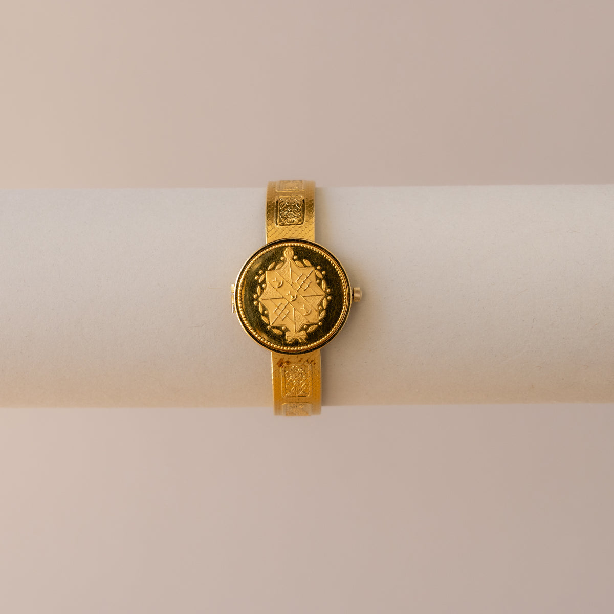 Vintage Royal Welcome to Princess Diana Locket Gold Watch