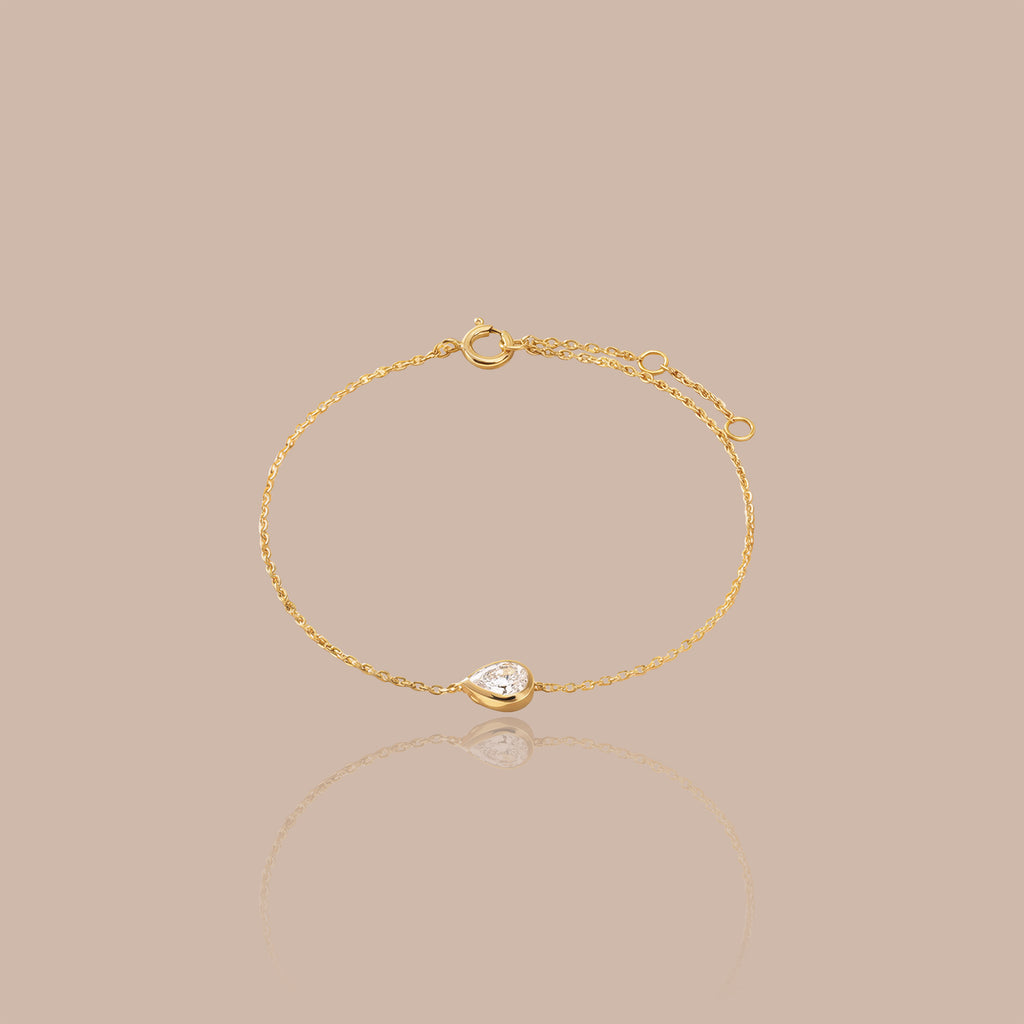 Solid Gold Bezel-Set Lab-Grown Pear Diamond Bracelet