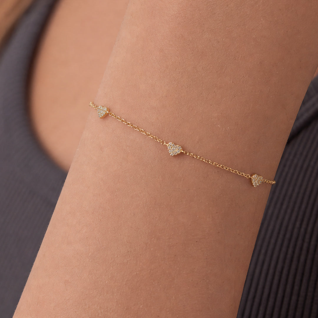 Solid Gold Round Lab-Grown Diamond Heart Station Bracelet