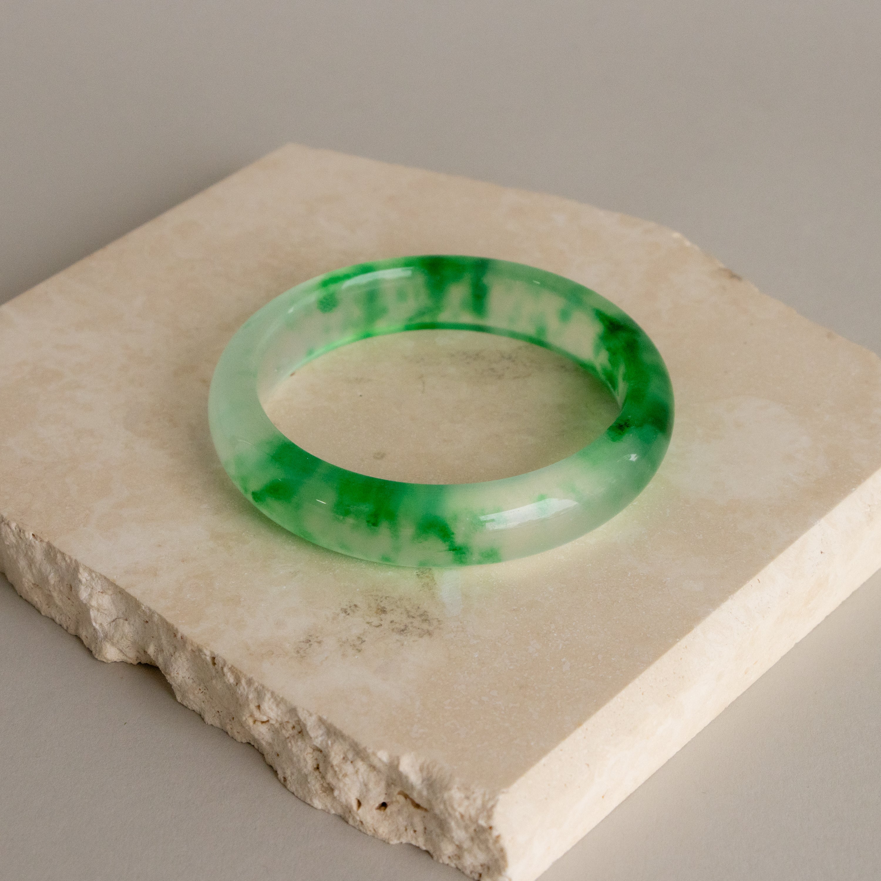 Floating Green Jade Bangle