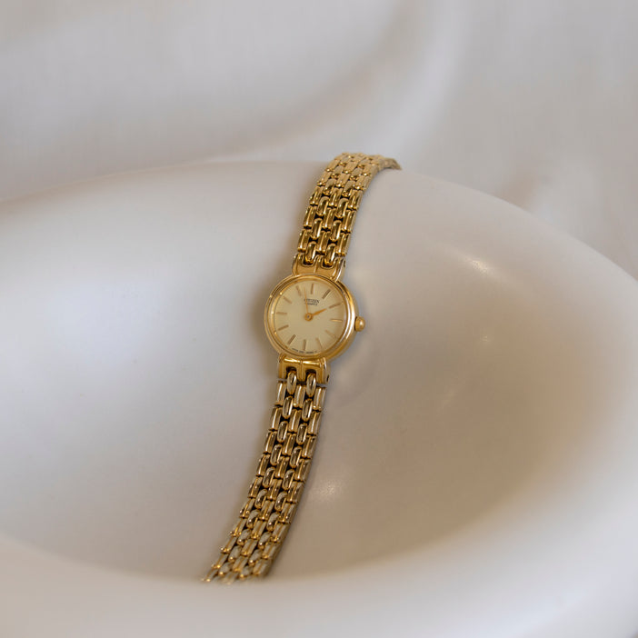 Vintage Citizen Round Gold Watch