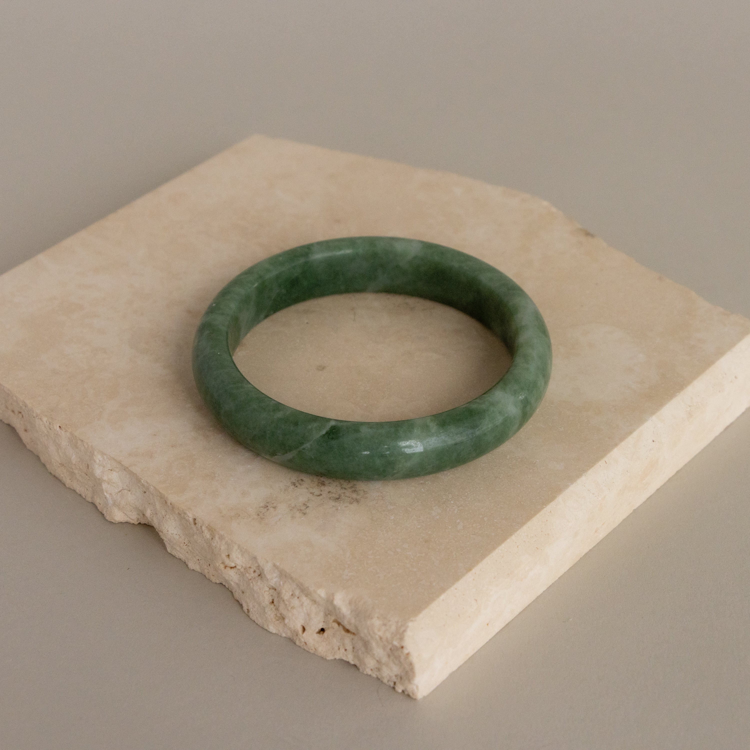Classic Jadeite Bangle