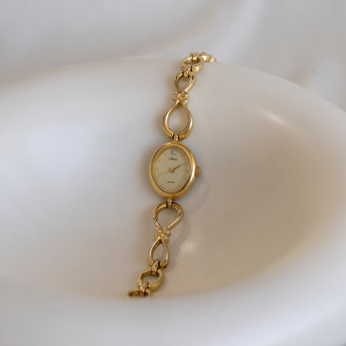 Vintage Maxy Skinny Oval Gold Watch