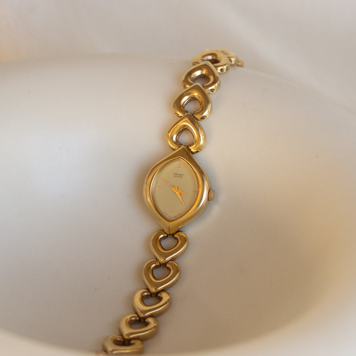 Vintage Seiko Teardrop Link Gold Watch