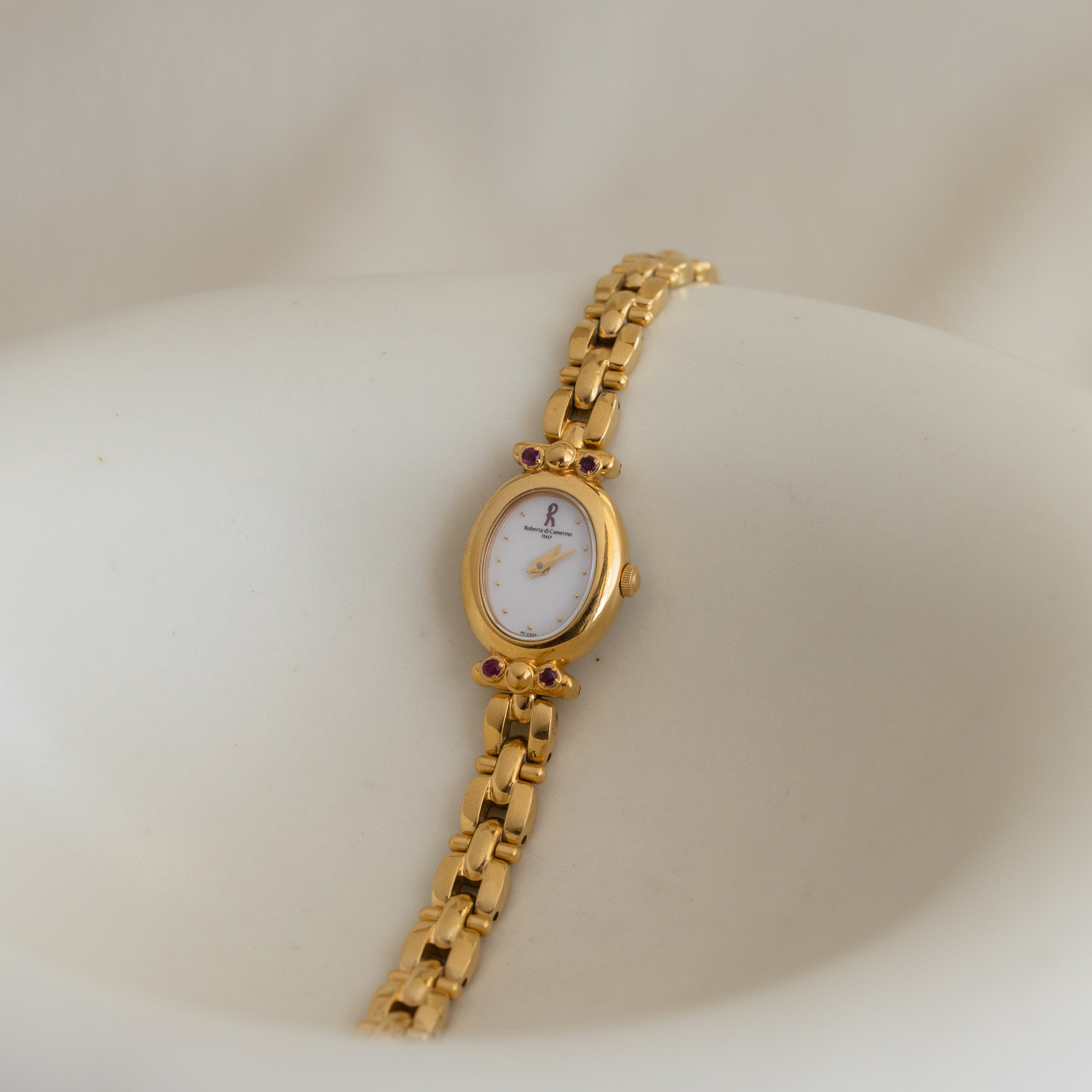 Vintage Roberta di Camerino Gold Watch