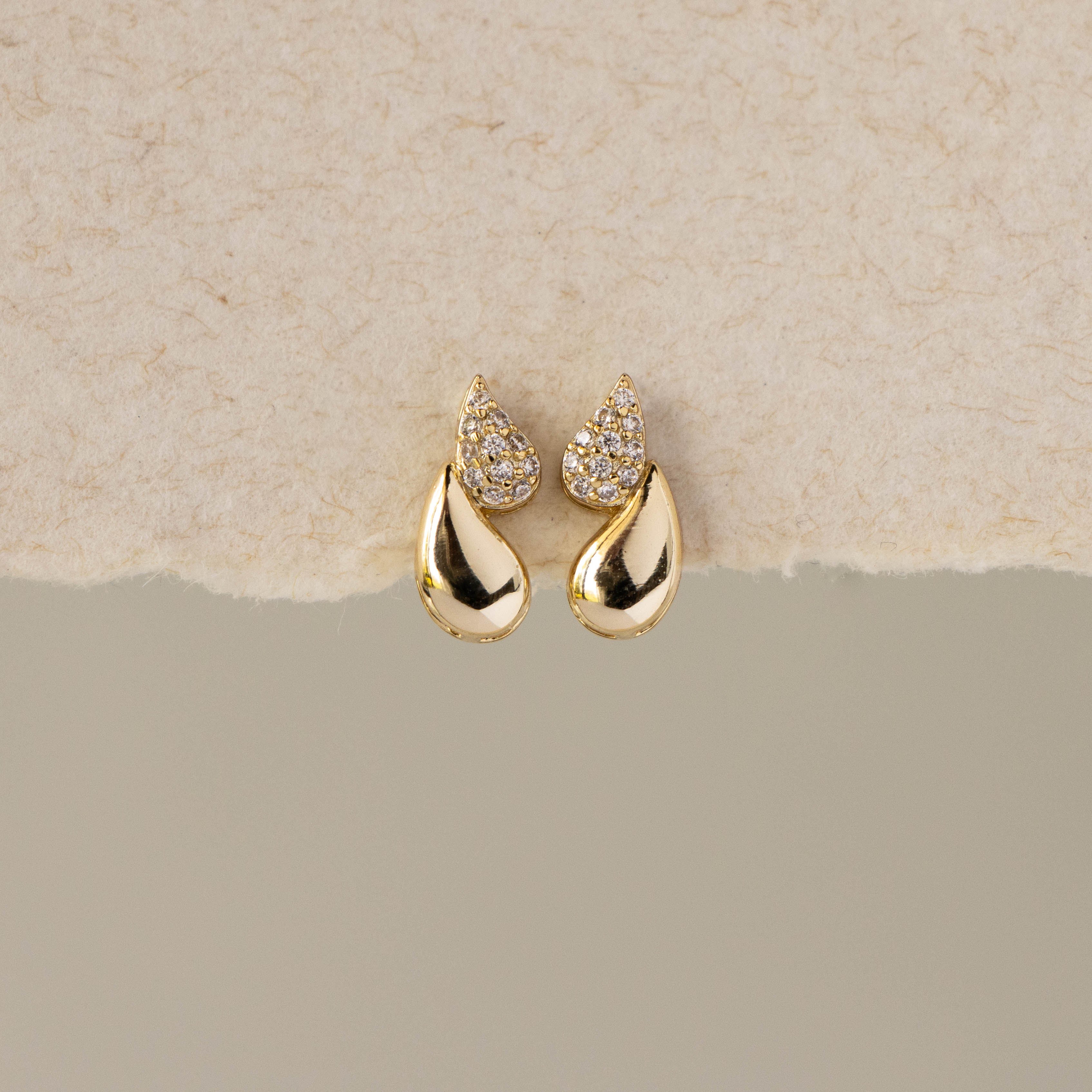 Duo Pave Teardrop Studs