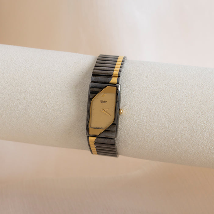 Vintage Seiko Rectangular Black Gold Watch