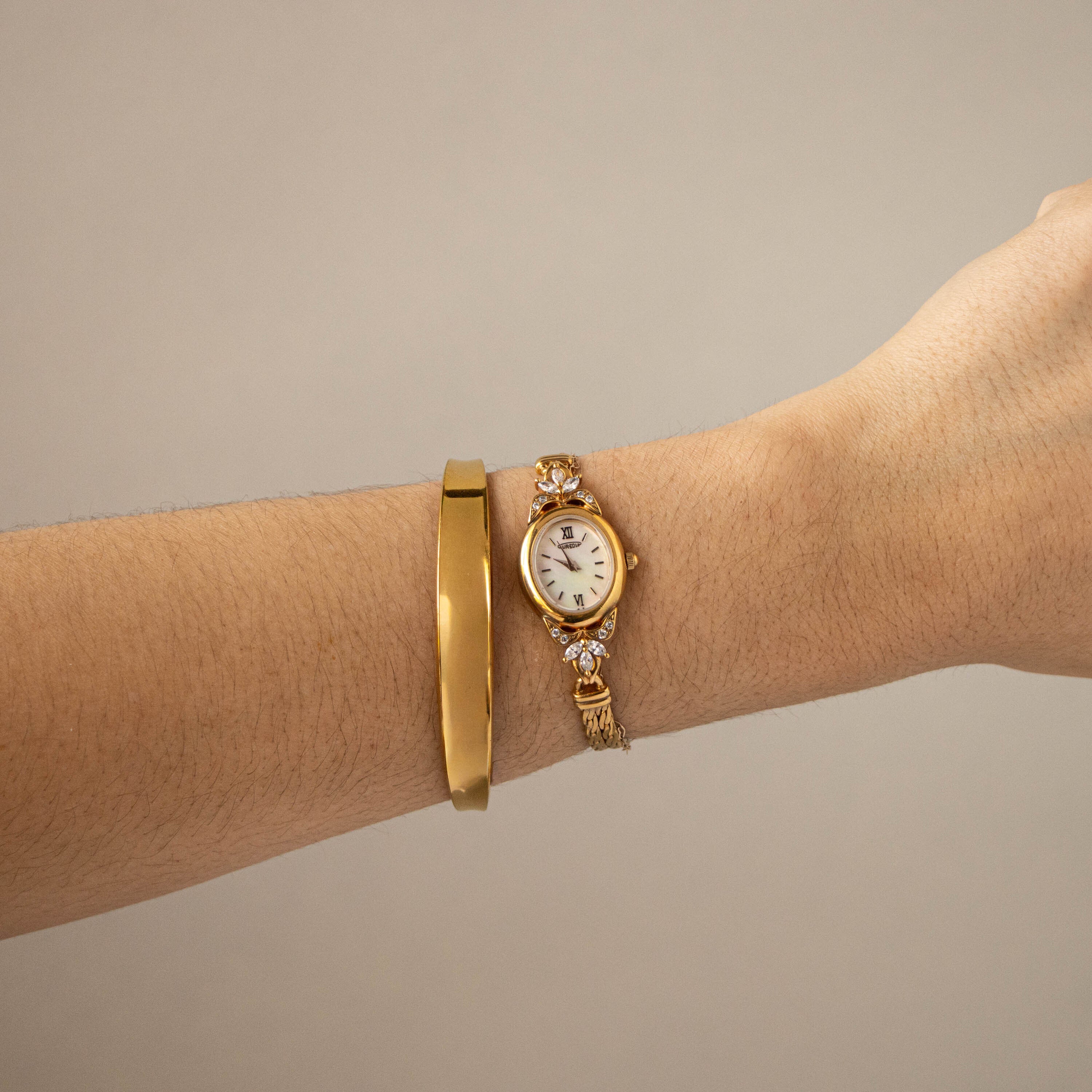 Vintage Aureole Oval Pearl Floral Gold Watch