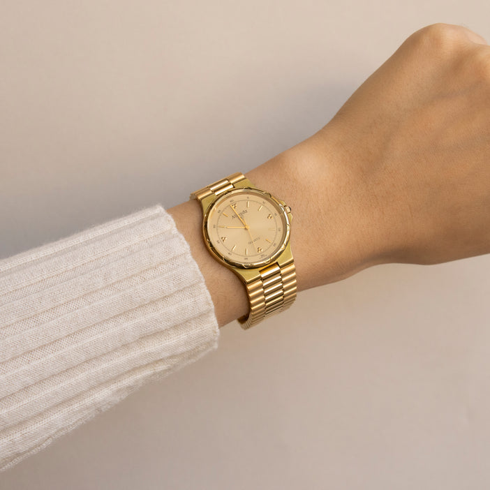 Vintage Nivada Bold Gold Watch