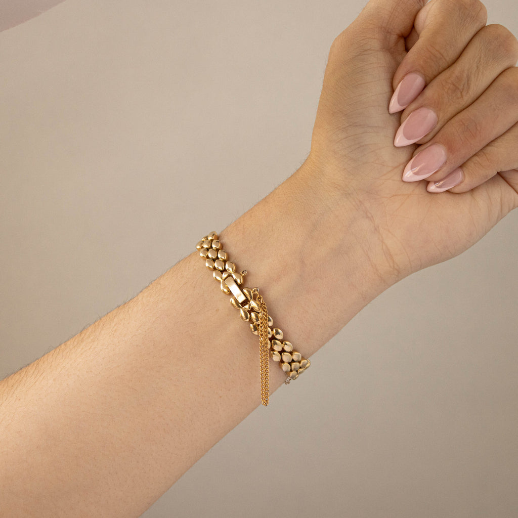 Vintage Citizen Dainty Round Beaded Gold Watch