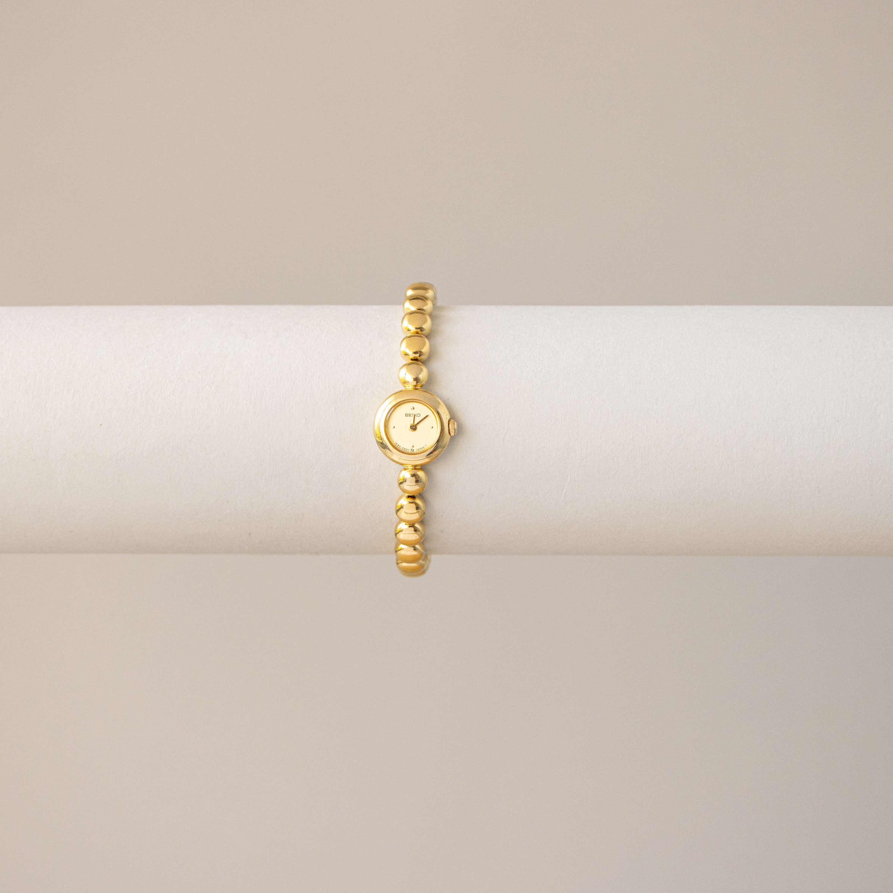 Vintage Seiko Dainty Beaded Gold Watch