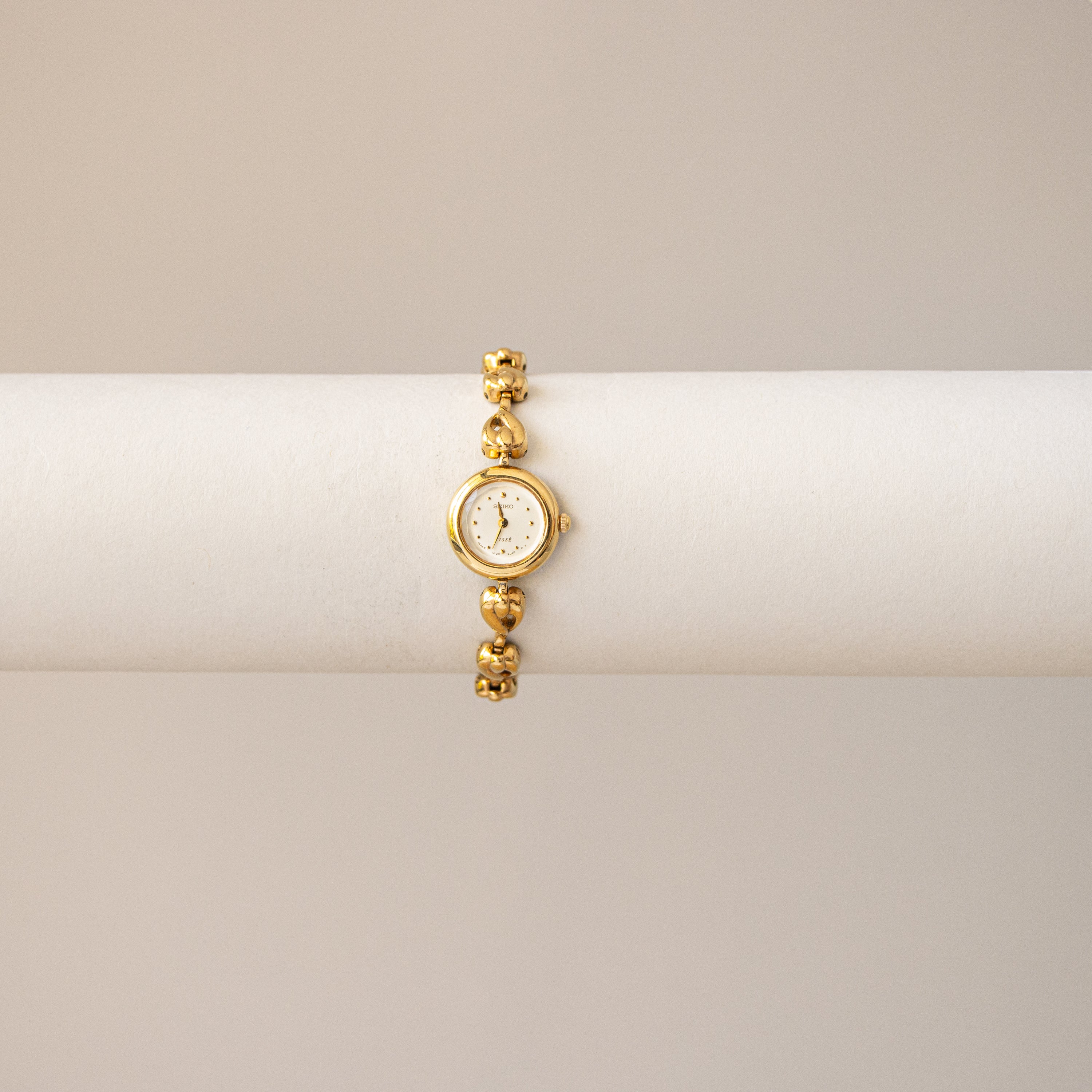 Vintage Seiko Round Teardrop Gold Watch