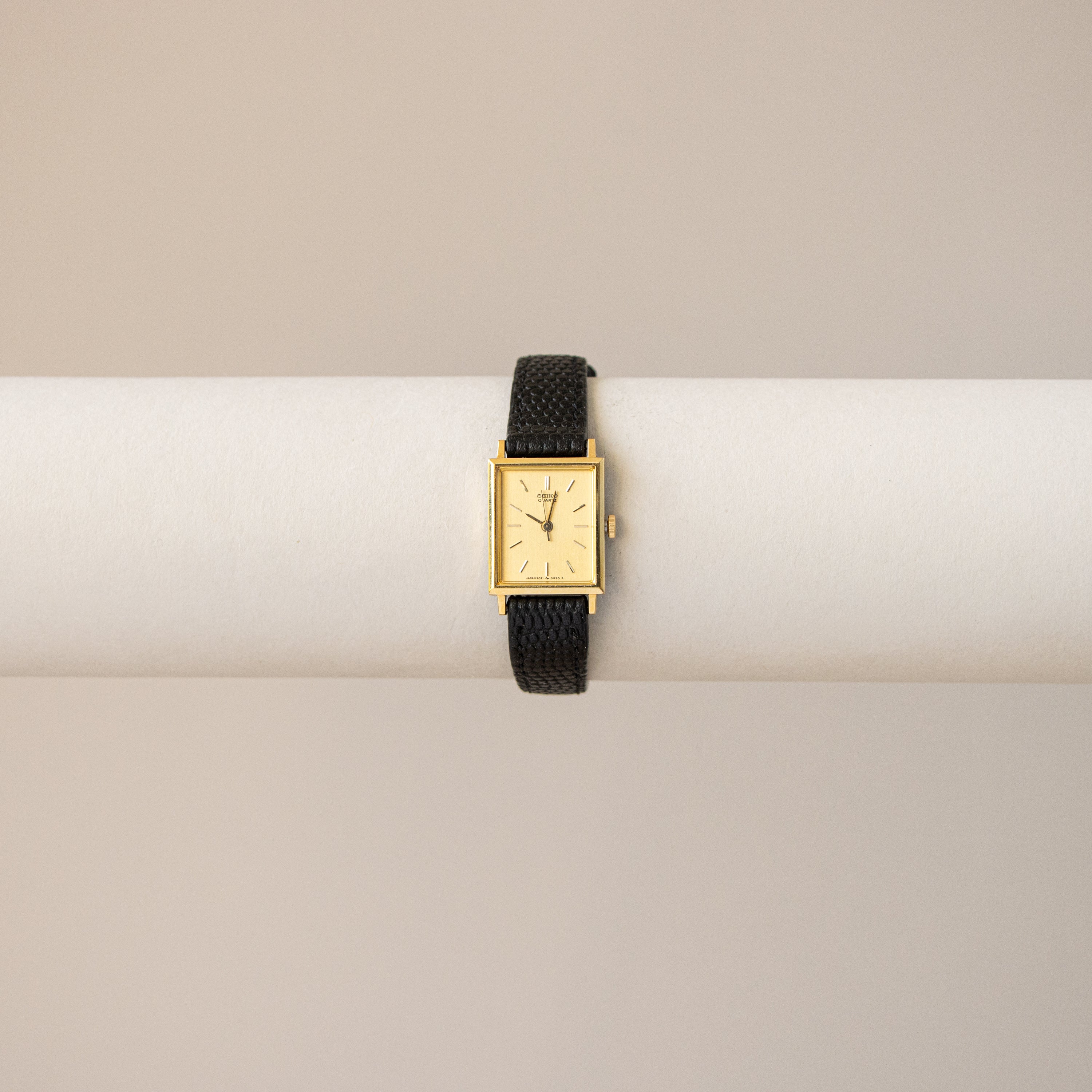 Vintage Seiko Tank Black Gold Watch