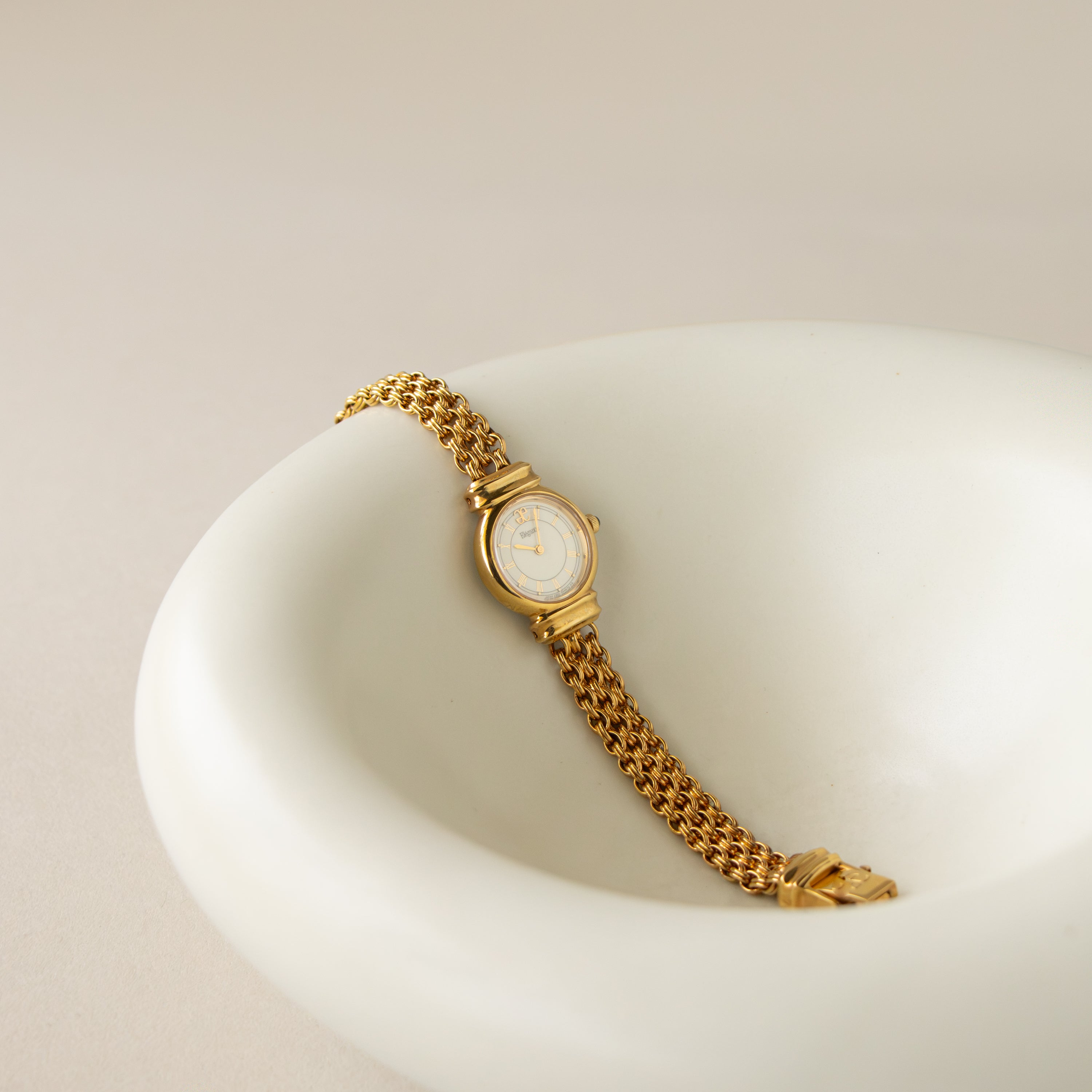 Vintage Citizen Round Chainlink Gold Watch