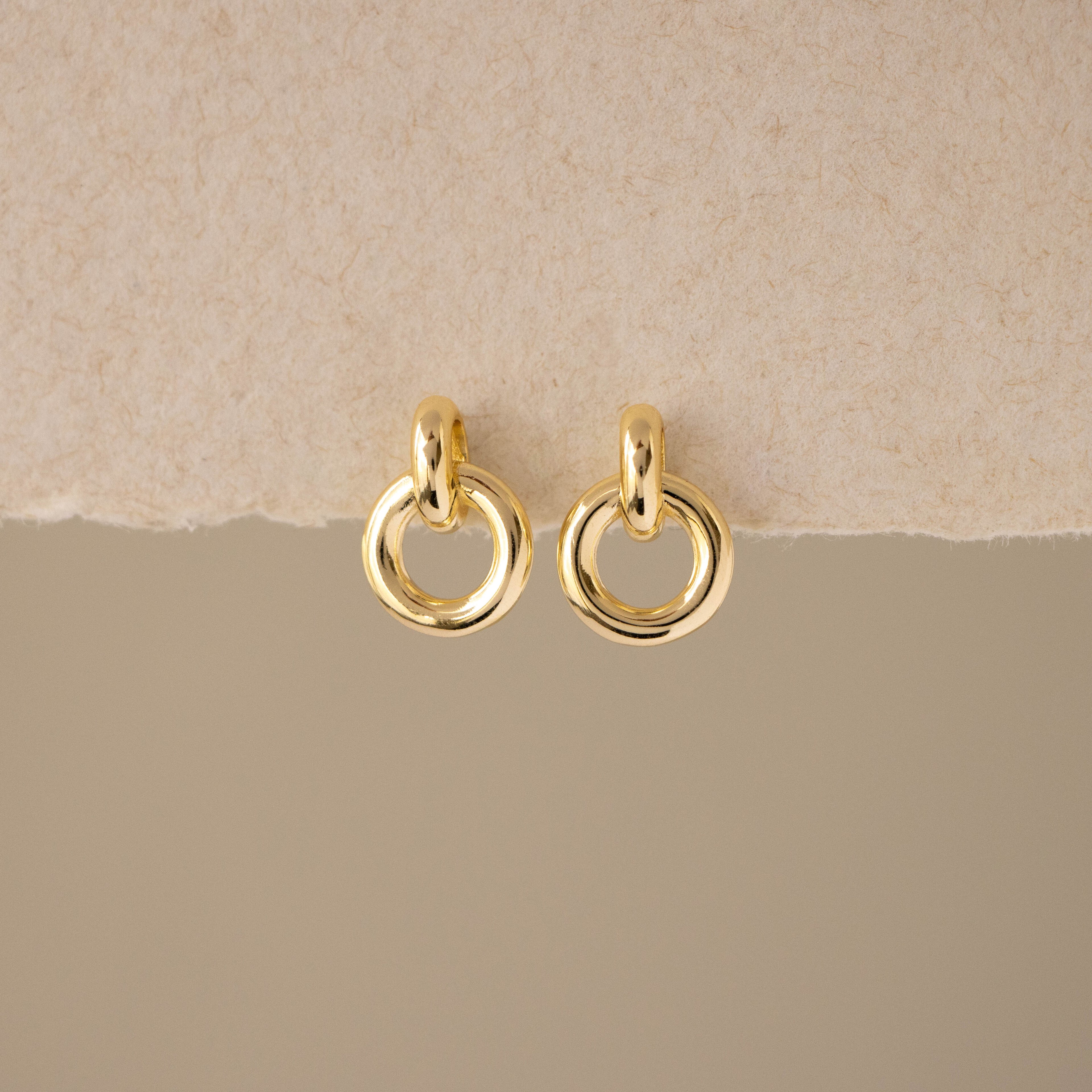 Interlocking Circle Link Studs