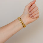 Vintage Nina Ricci Swiss Oval Link Gold Watch