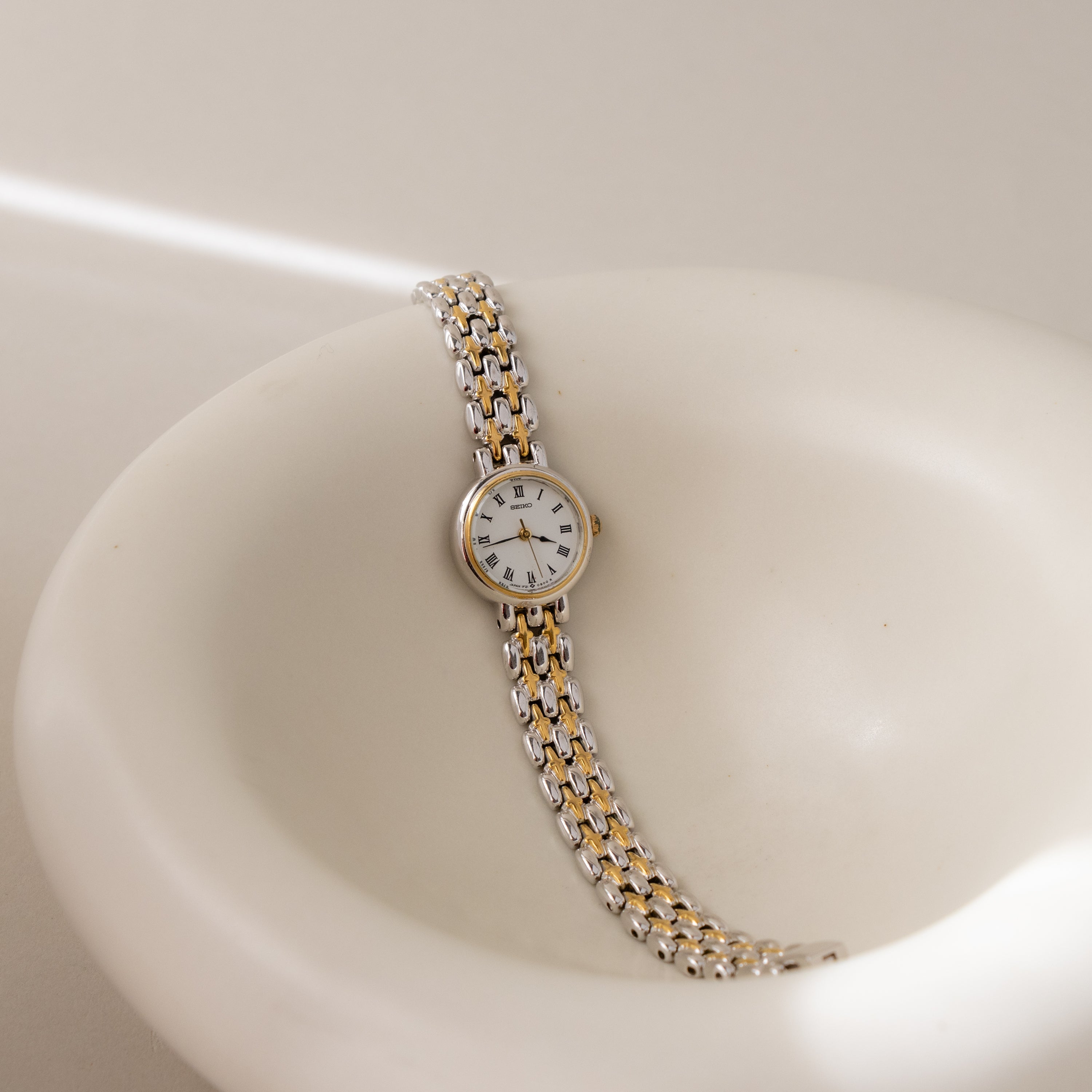 Vintage Seiko Roman Two Tone Watch