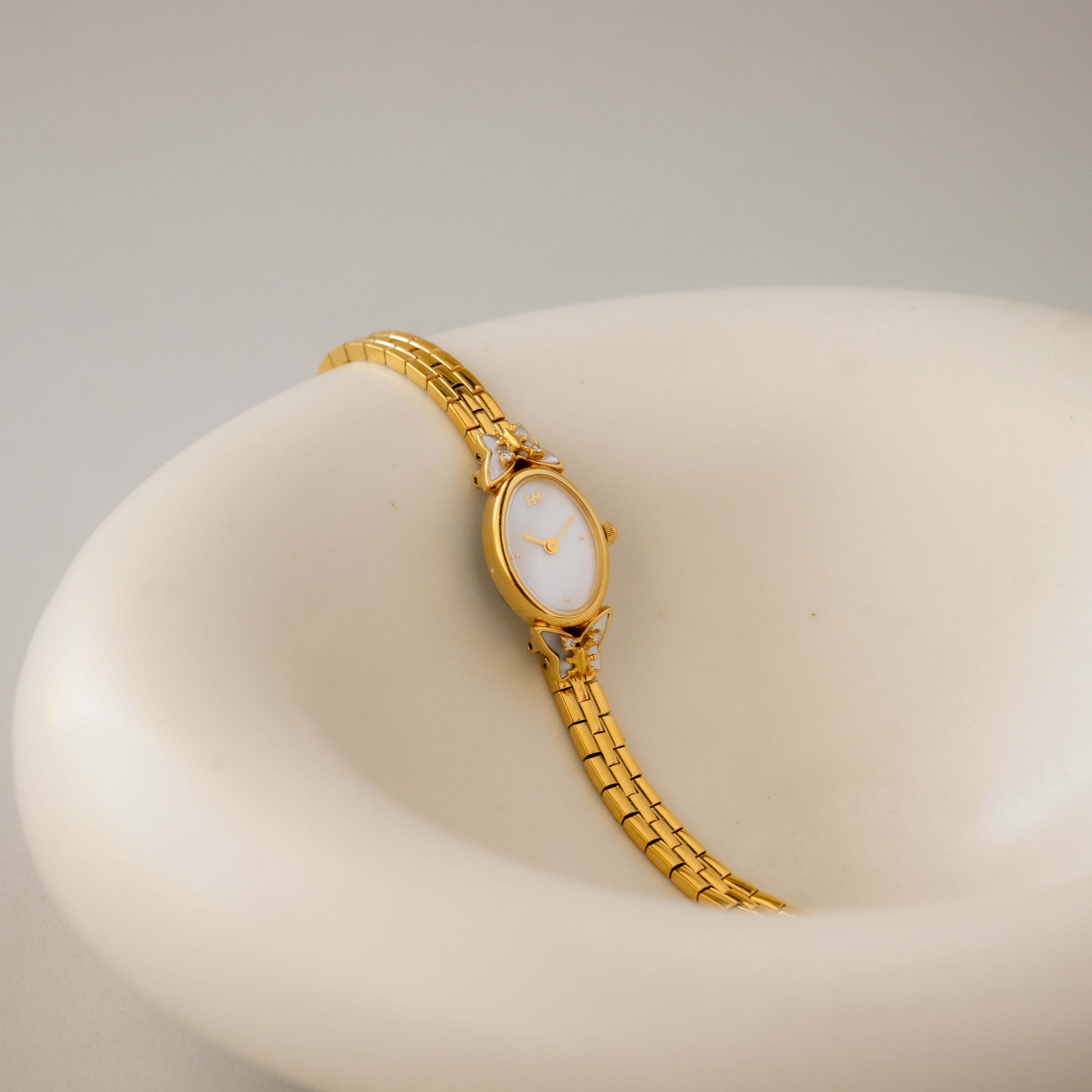 Rare Vintage Hanae Mori Pearl Butterfly Gold Watch