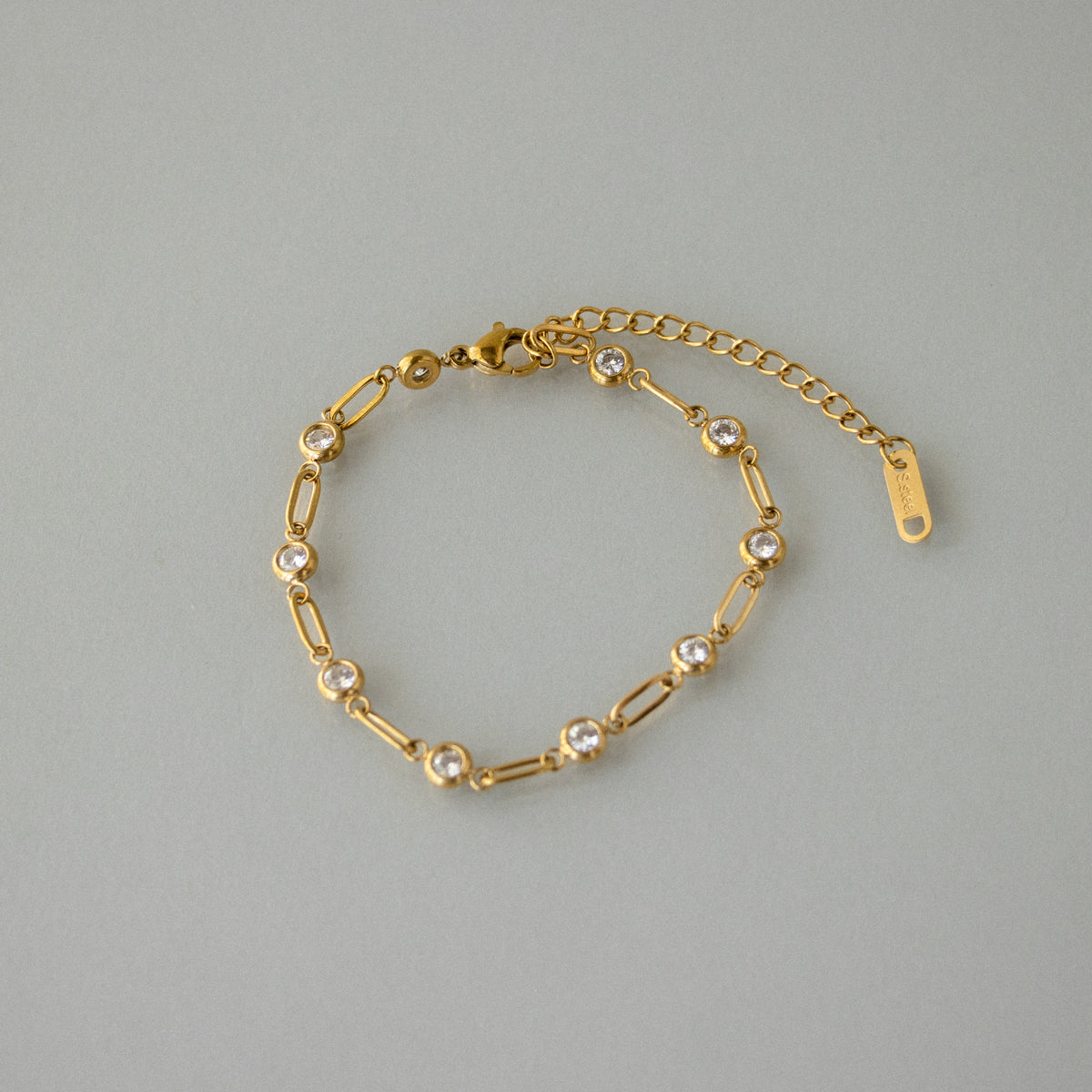 Diamond Bezel Link Bracelet