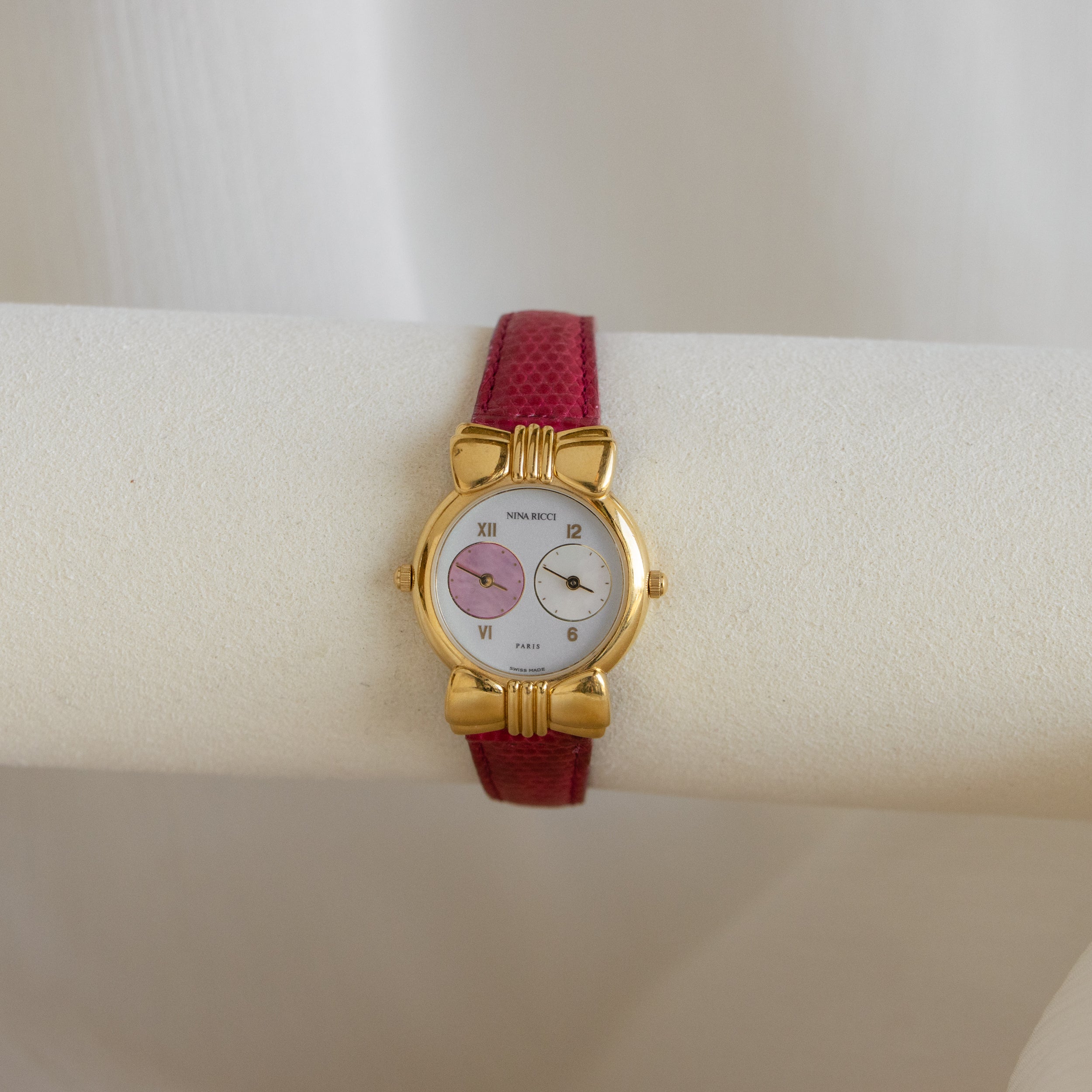 Vintage Nina Ricci Swiss Straps Gold Watch