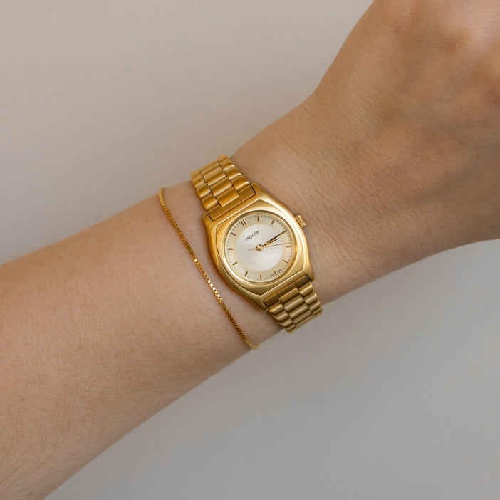 Vintage Nicole Round Gold Watch