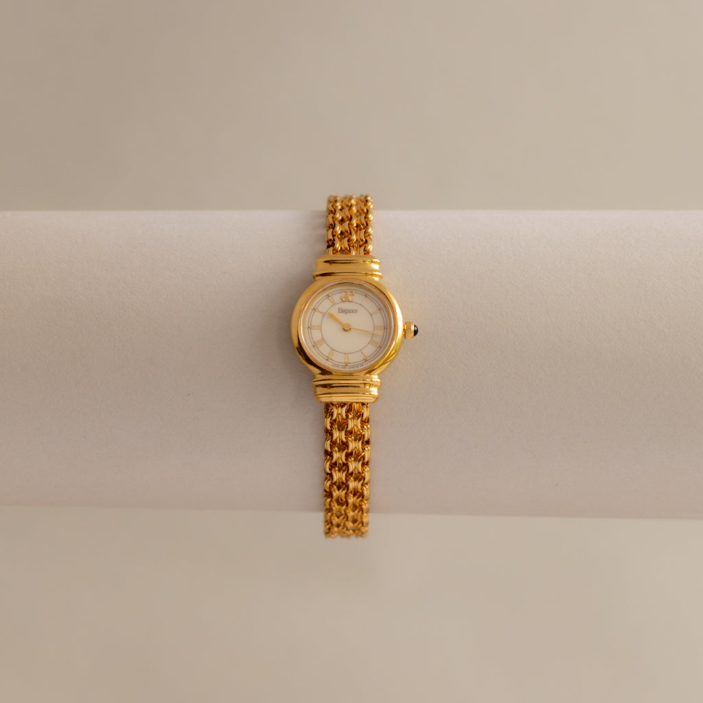 Vintage Elegance Round Chainlink Gold Watch