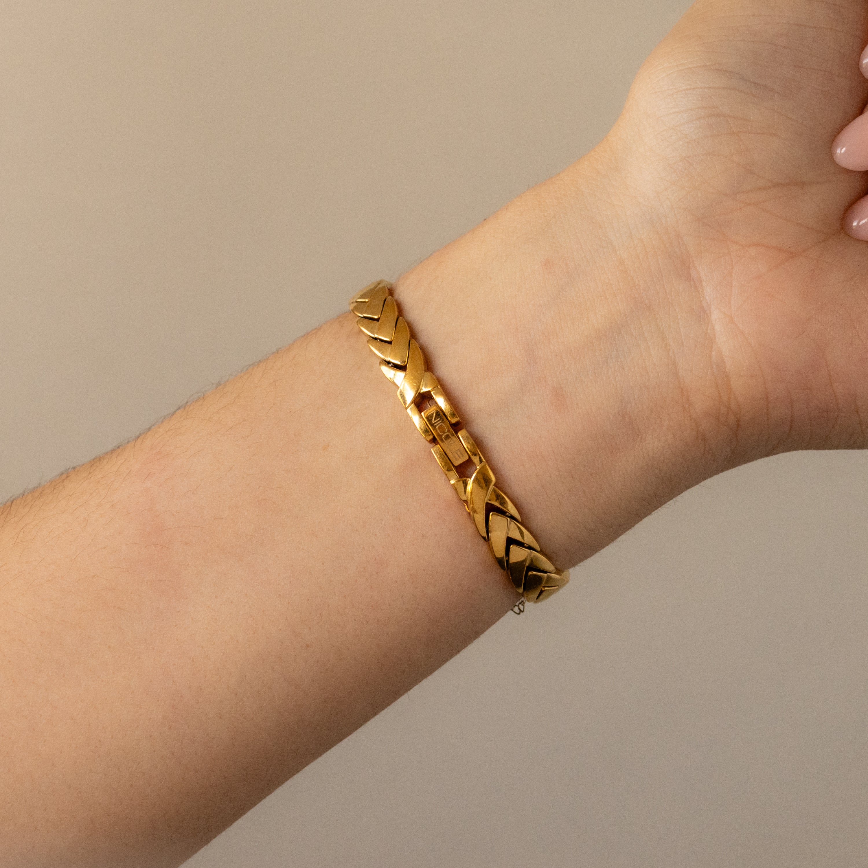 Vintage Nicole Skinny Pearl Gold Watch
